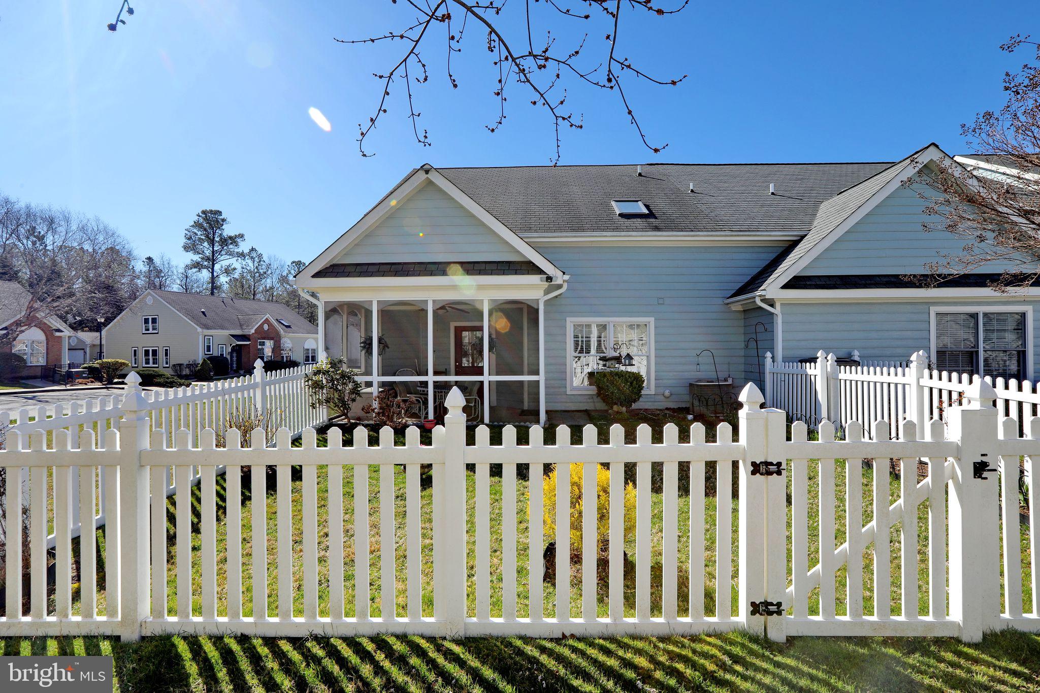 WASHINGTON SQUARE - Residential