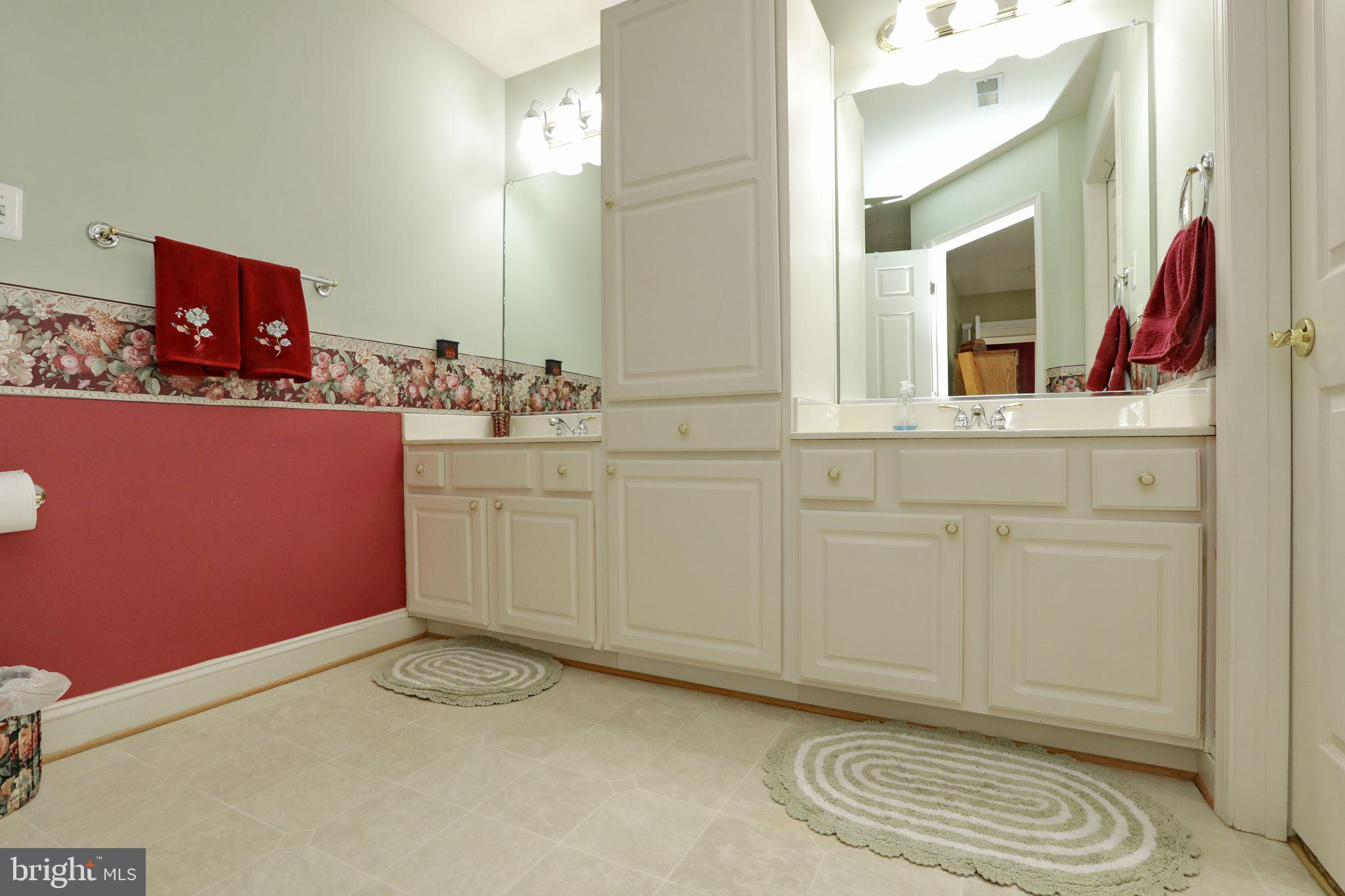 WASHINGTON SQUARE - Residential