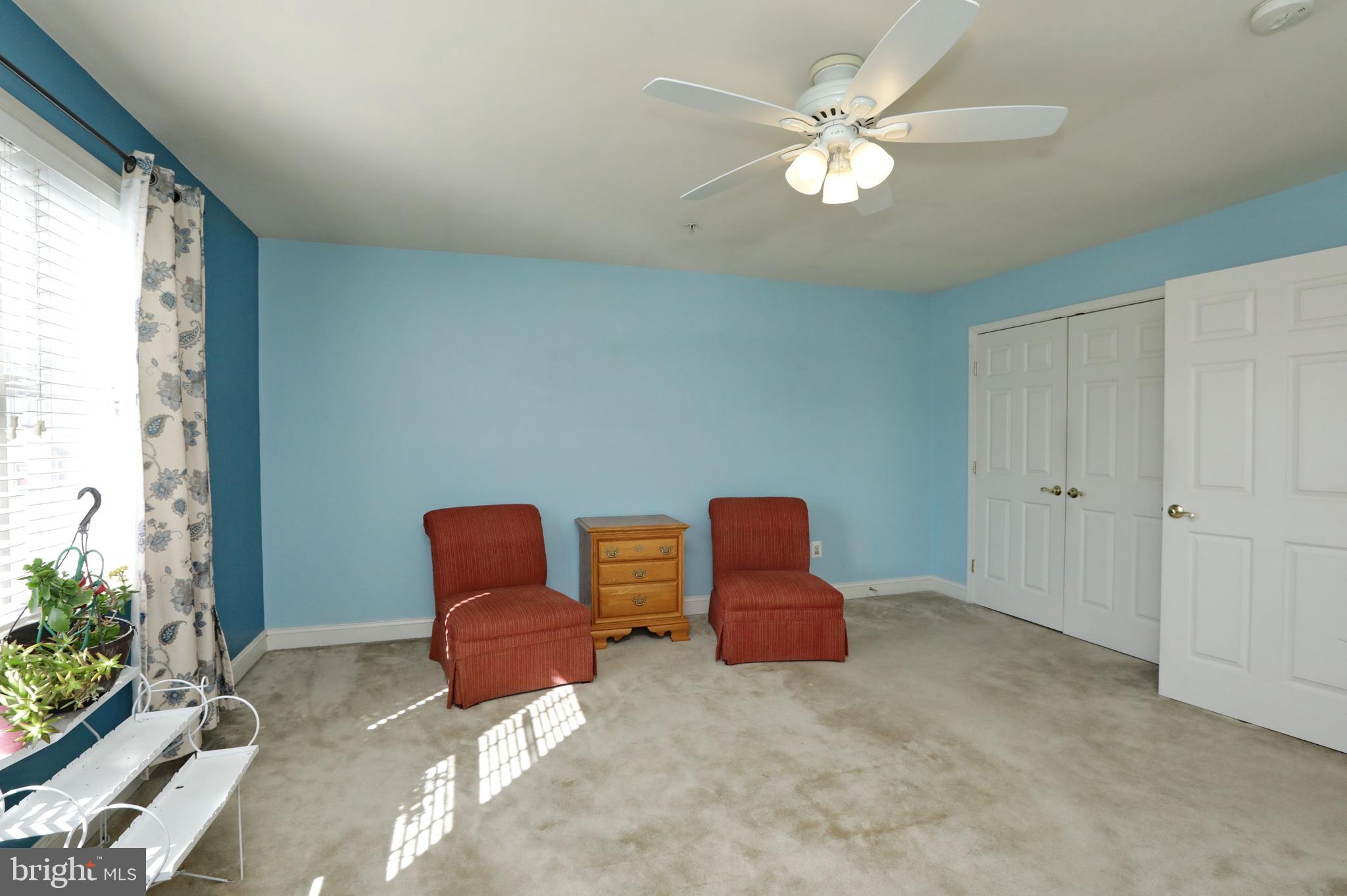 WASHINGTON SQUARE - Residential