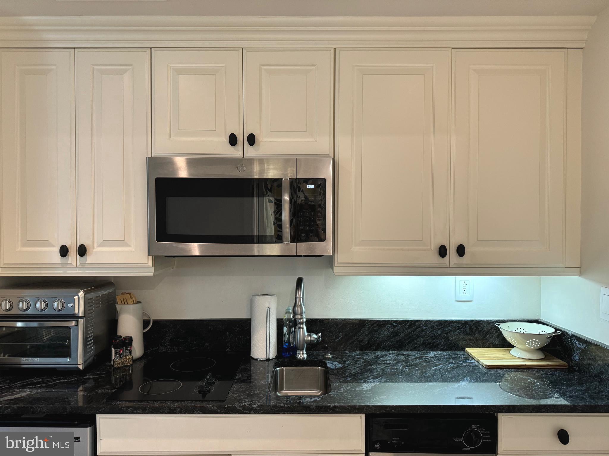 RITTENHOUSE SQUARE - Residential Lease