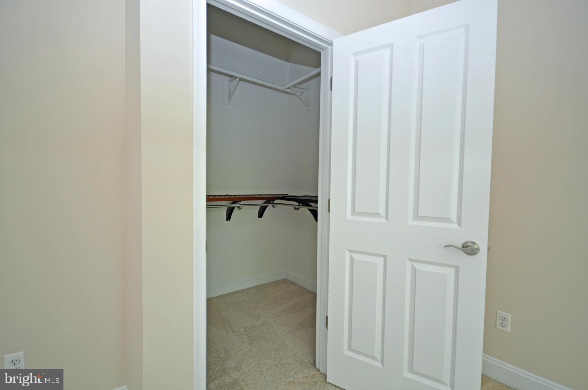 BARCLAY - Residential