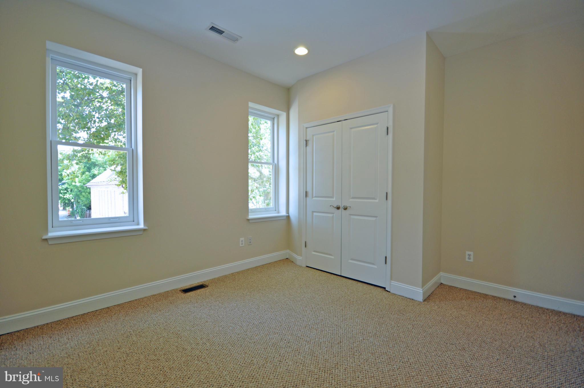 BARCLAY - Residential