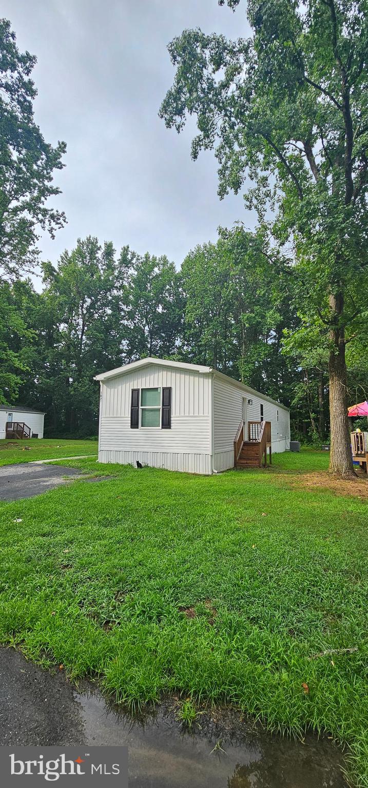 182 HEMLOCK WAY 182-B 276