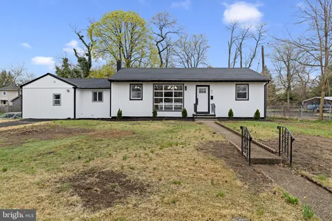 MLS: NJCD2114804