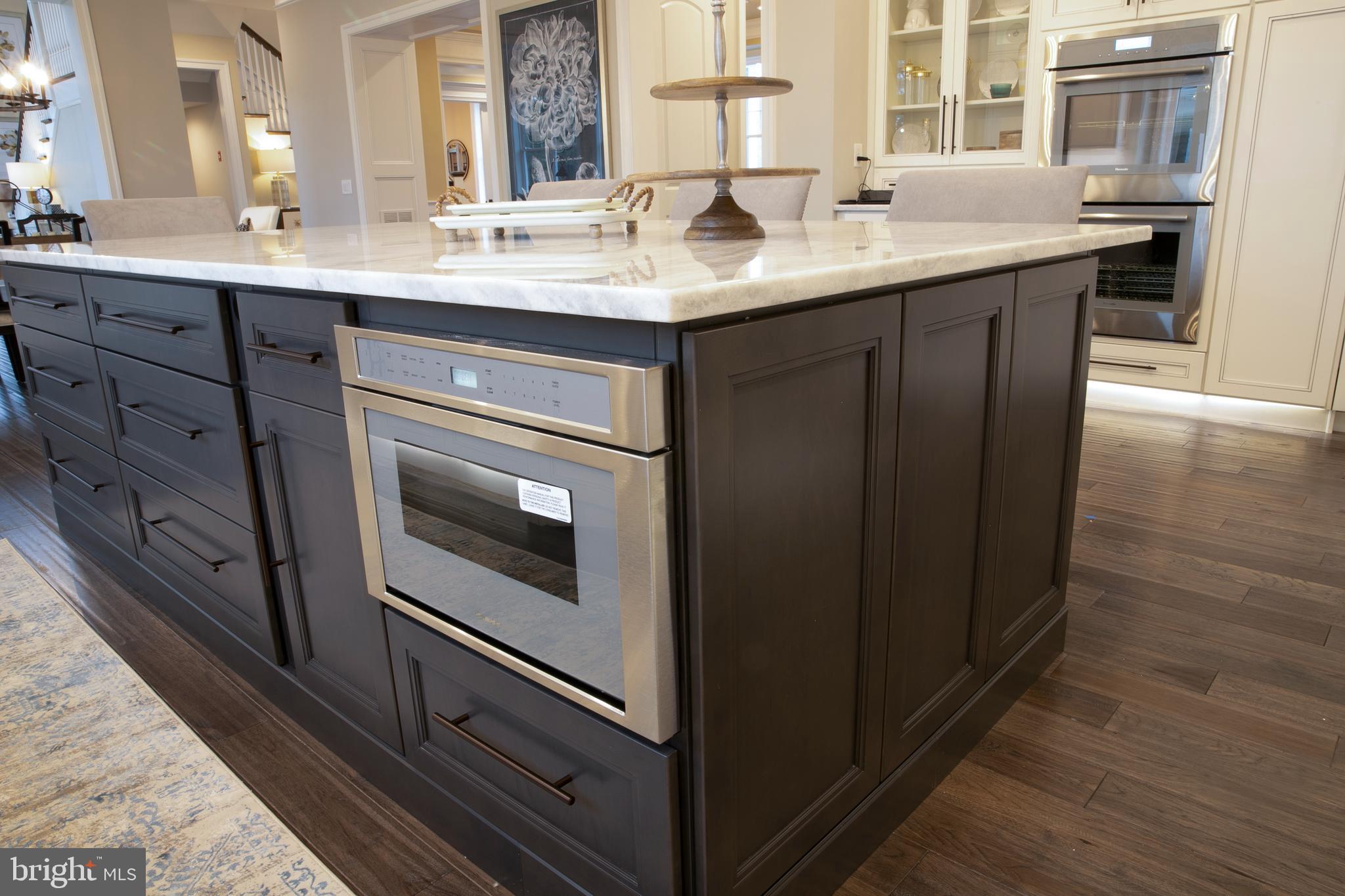 MAKEFIELD MEADOWS - Residential