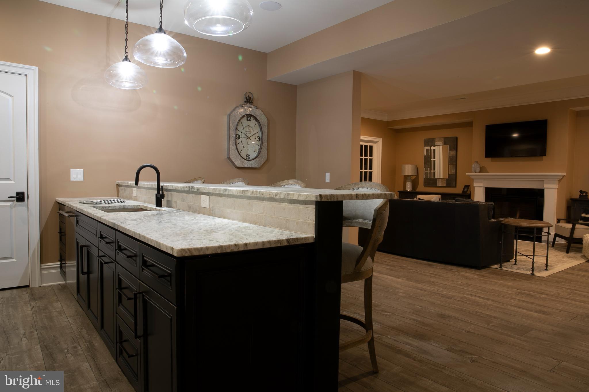 MAKEFIELD MEADOWS - Residential