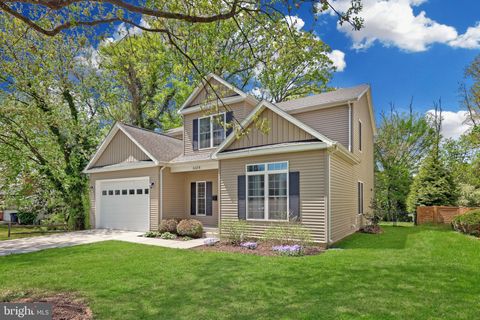 Photo of 6614 Benson Drive, ALEXANDRIA, VA 22306 (MLS # VAFX2301568)