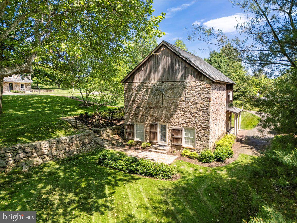 OLDEBULLTOWNVILLAGE - Residential