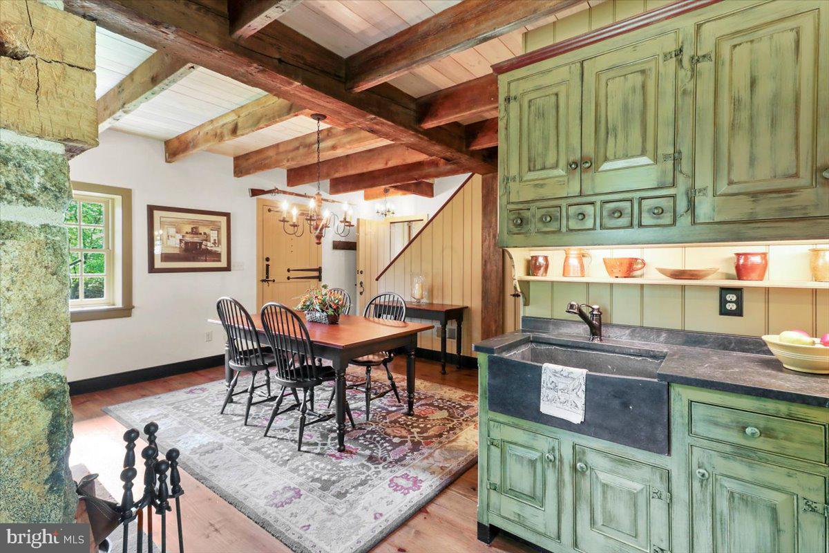 OLDEBULLTOWNVILLAGE - Residential