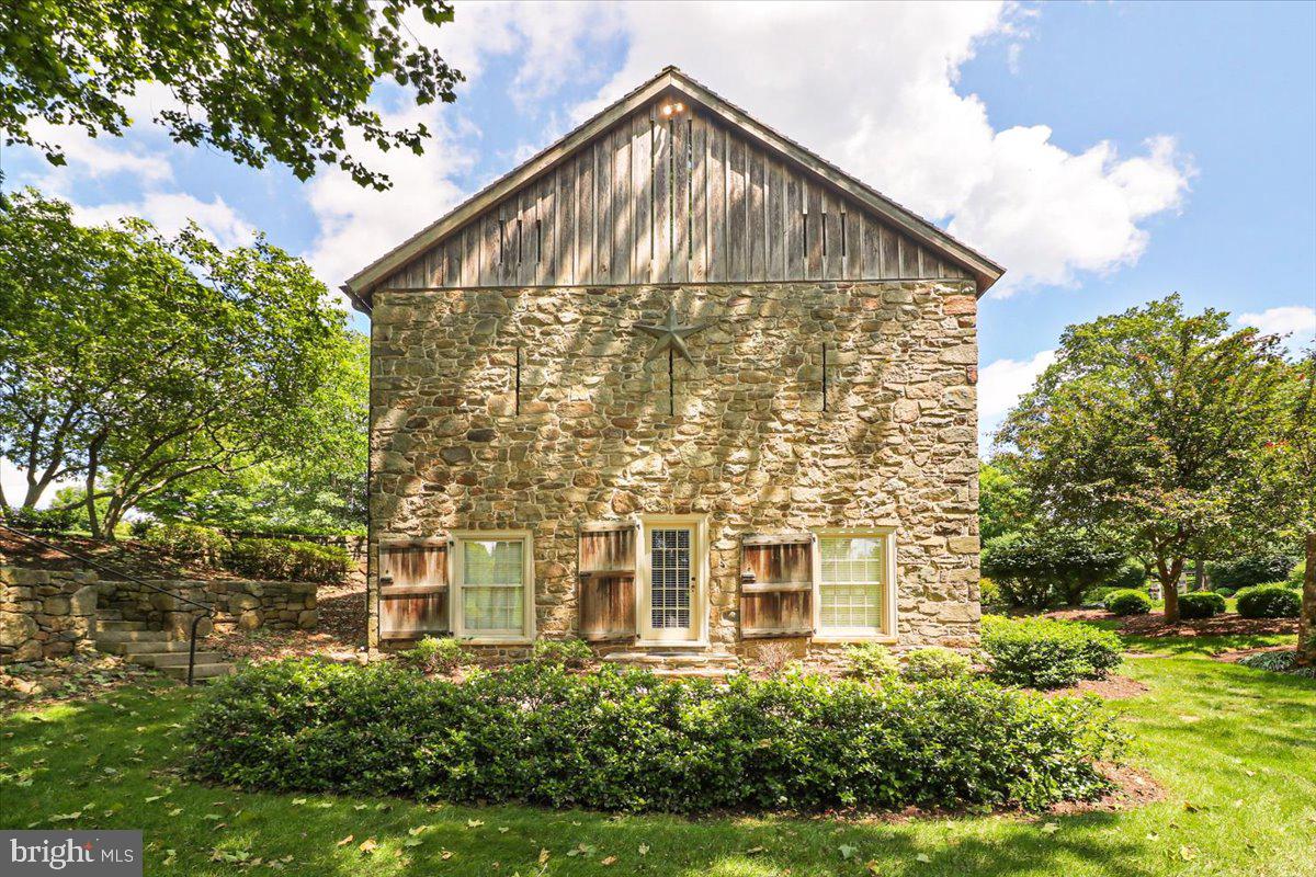 OLDEBULLTOWNVILLAGE - Residential