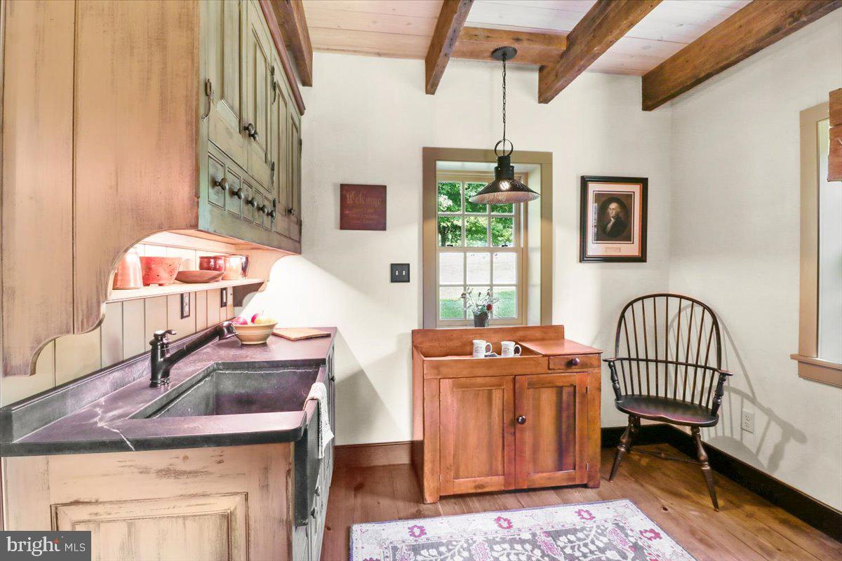 OLDEBULLTOWNVILLAGE - Residential