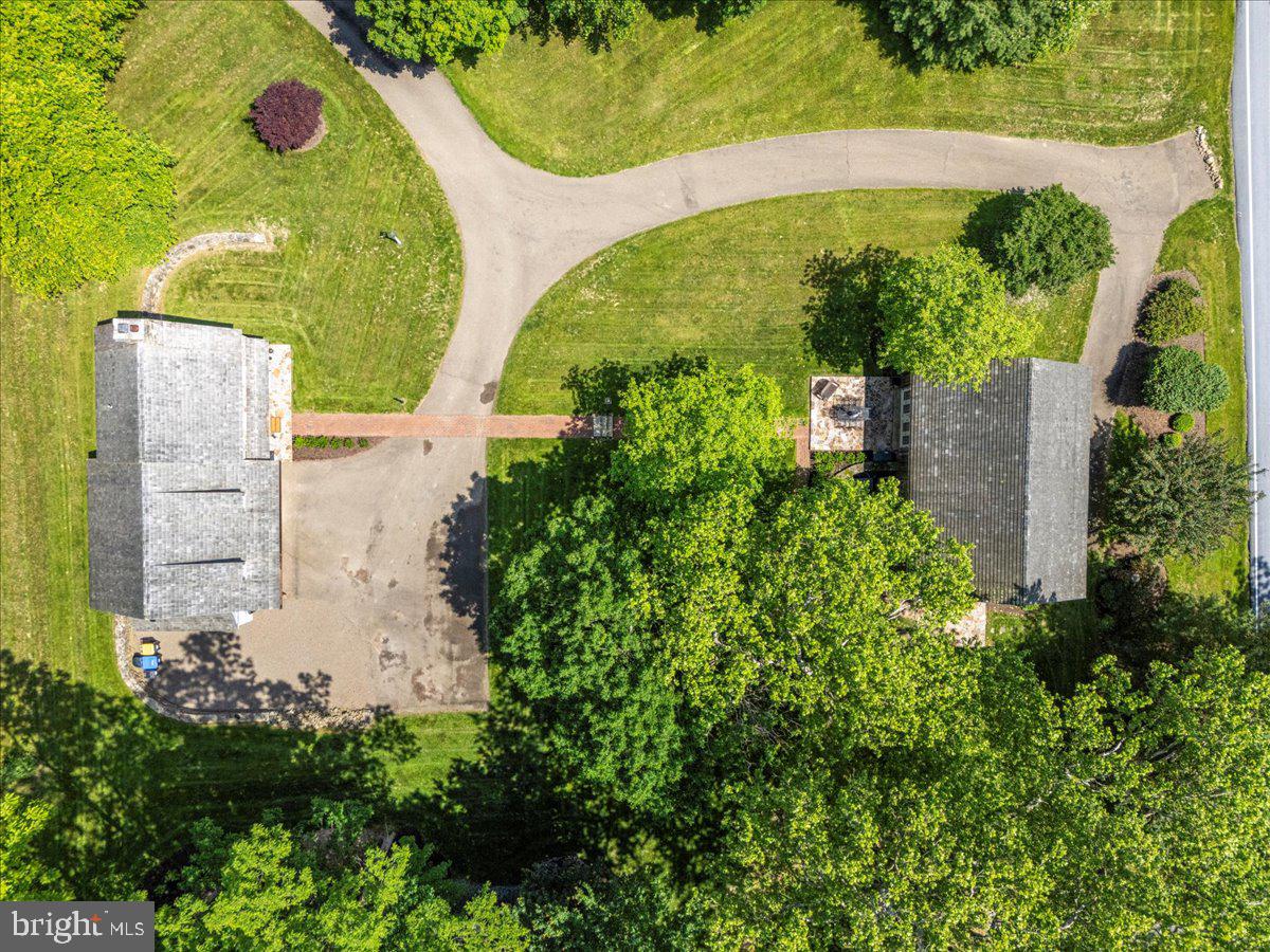 OLDEBULLTOWNVILLAGE - Residential