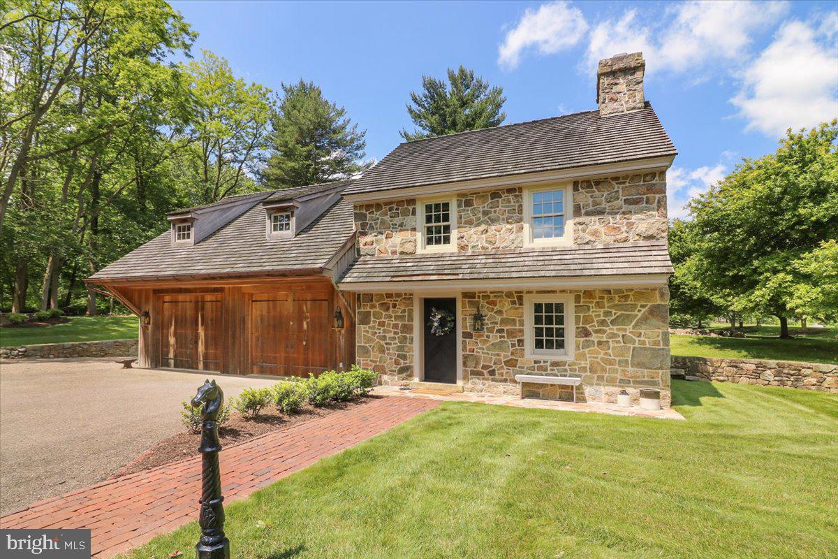 OLDEBULLTOWNVILLAGE - Residential