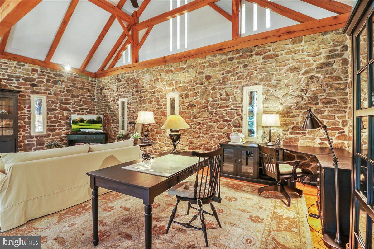 OLDEBULLTOWNVILLAGE - Residential