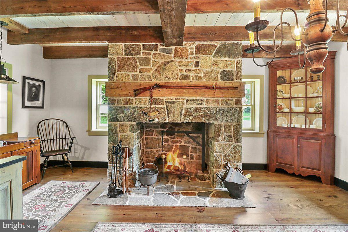 OLDEBULLTOWNVILLAGE - Residential