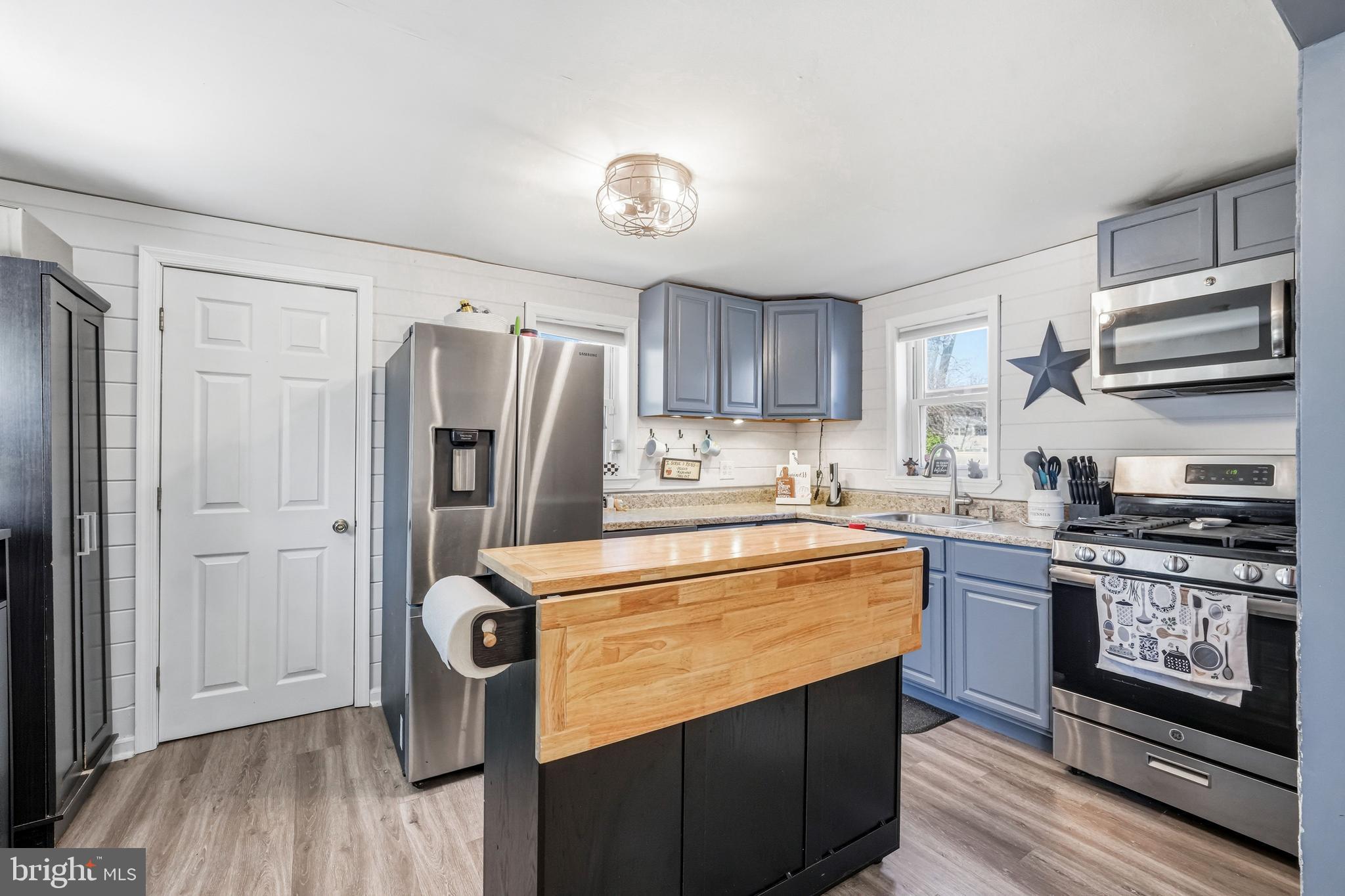 CRESTMONT - Residential