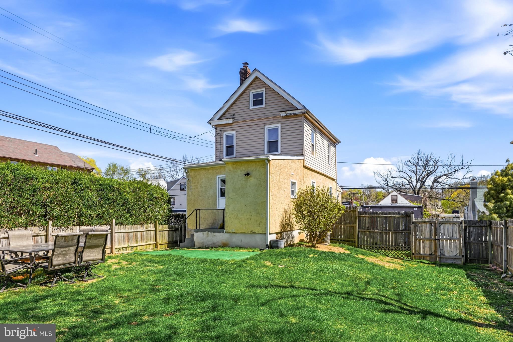 CRESTMONT - Residential