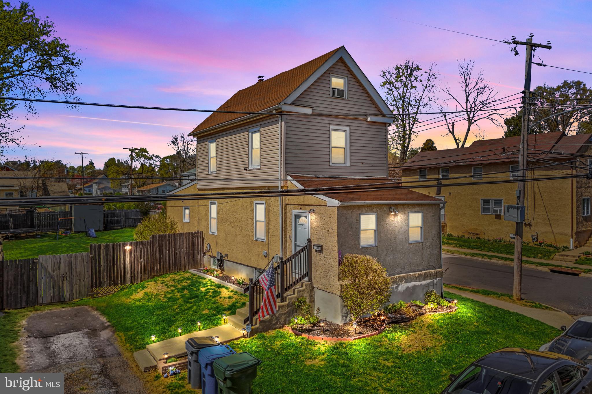 CRESTMONT - Residential