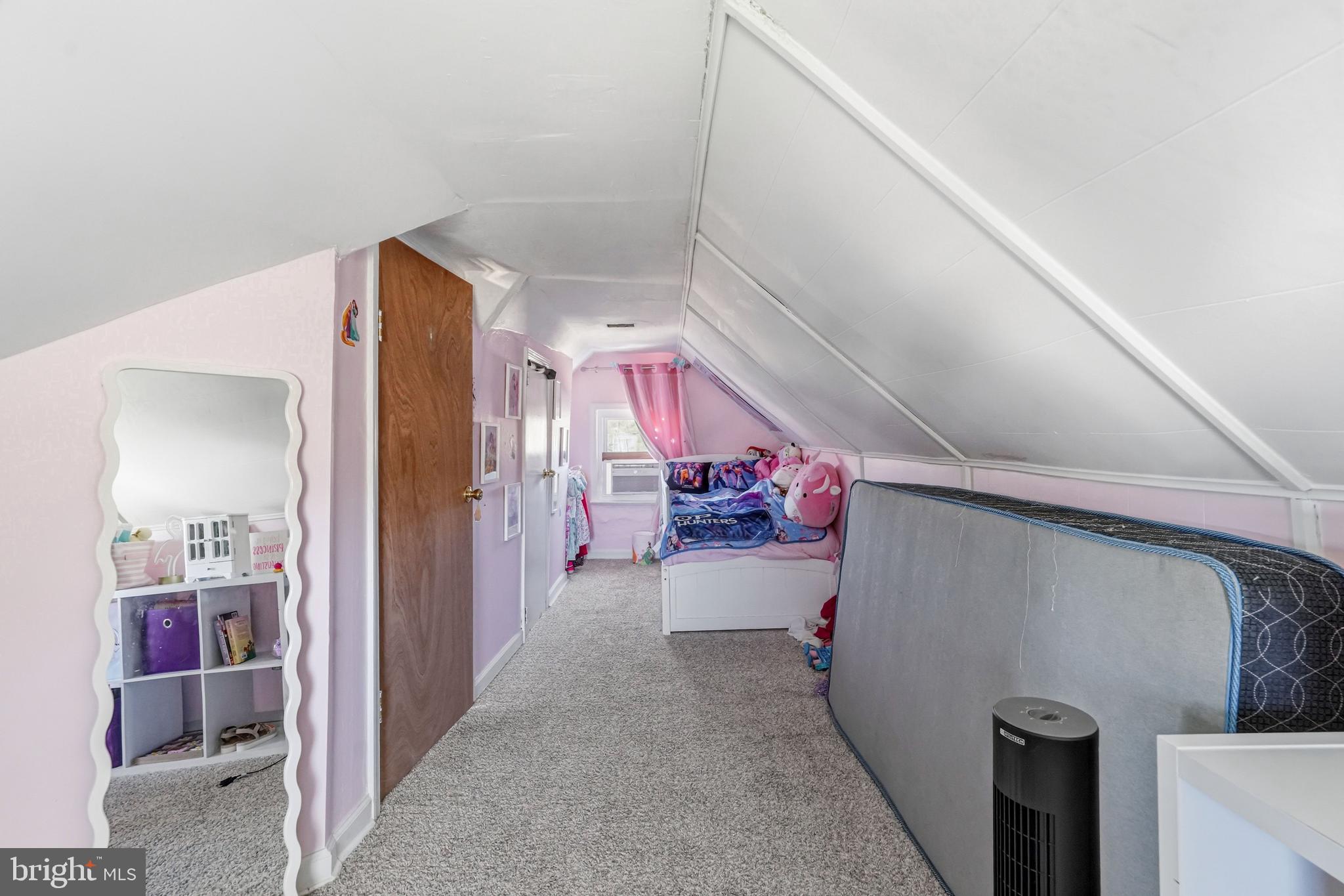 CRESTMONT - Residential