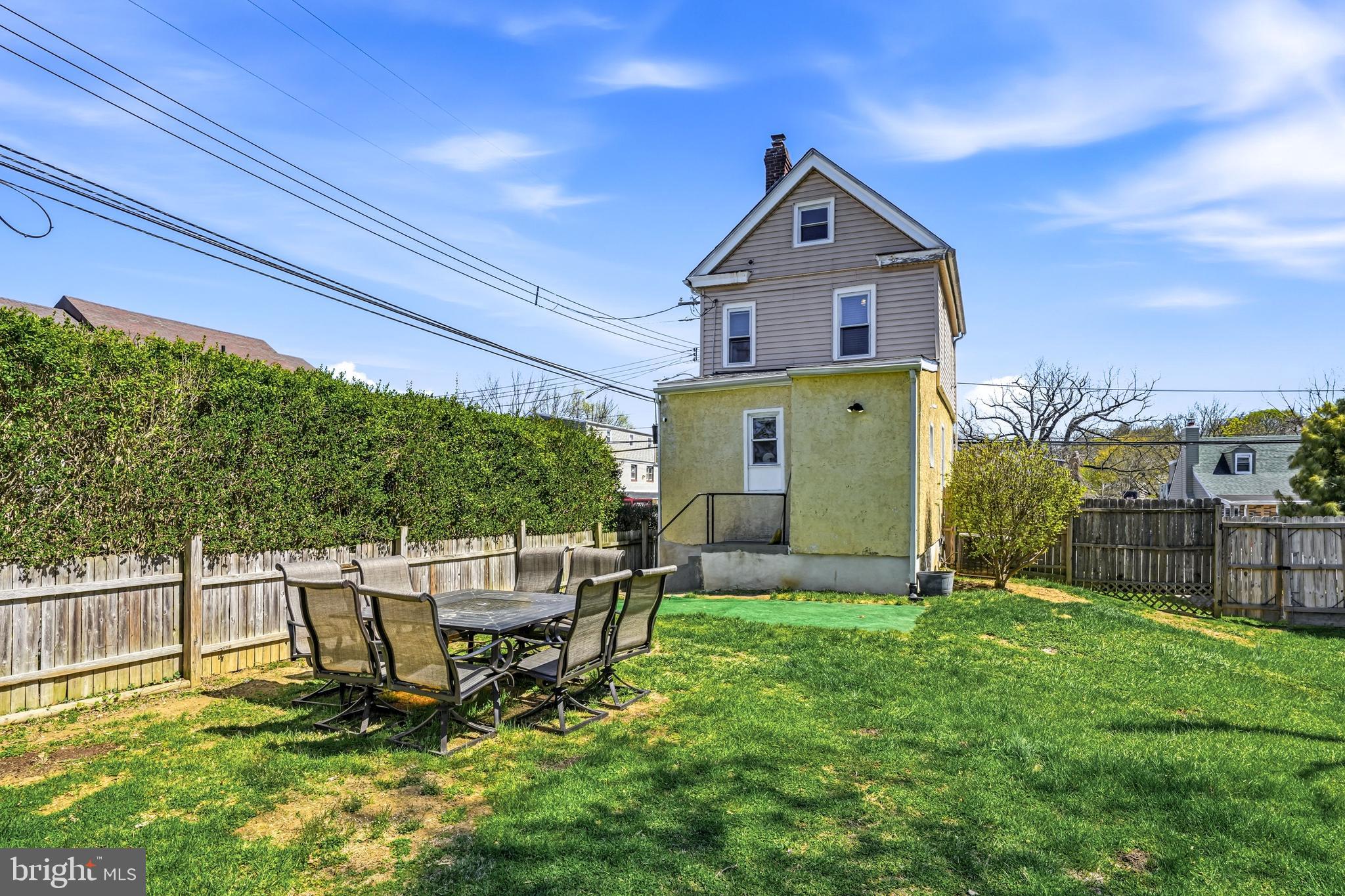 CRESTMONT - Residential