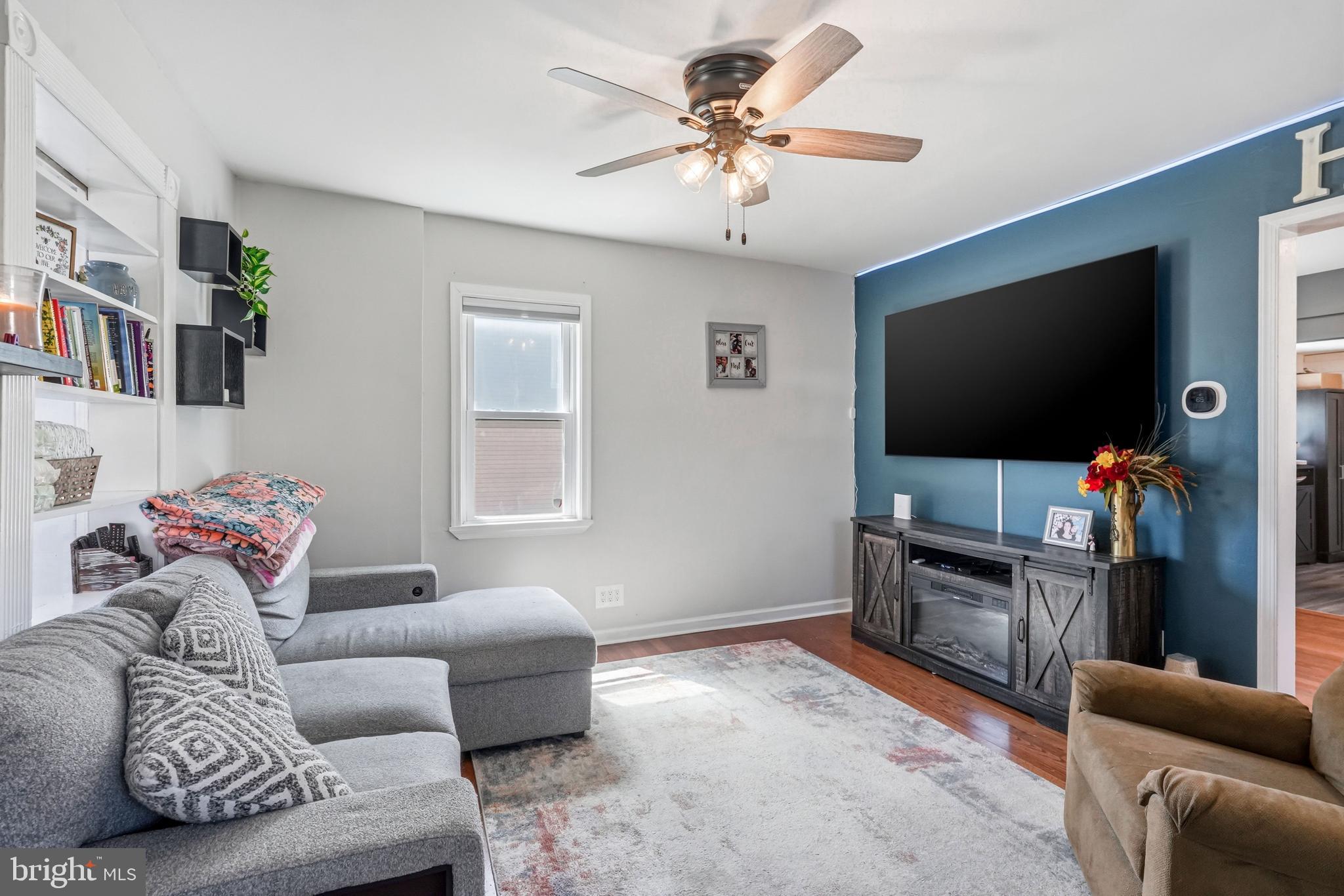 CRESTMONT - Residential