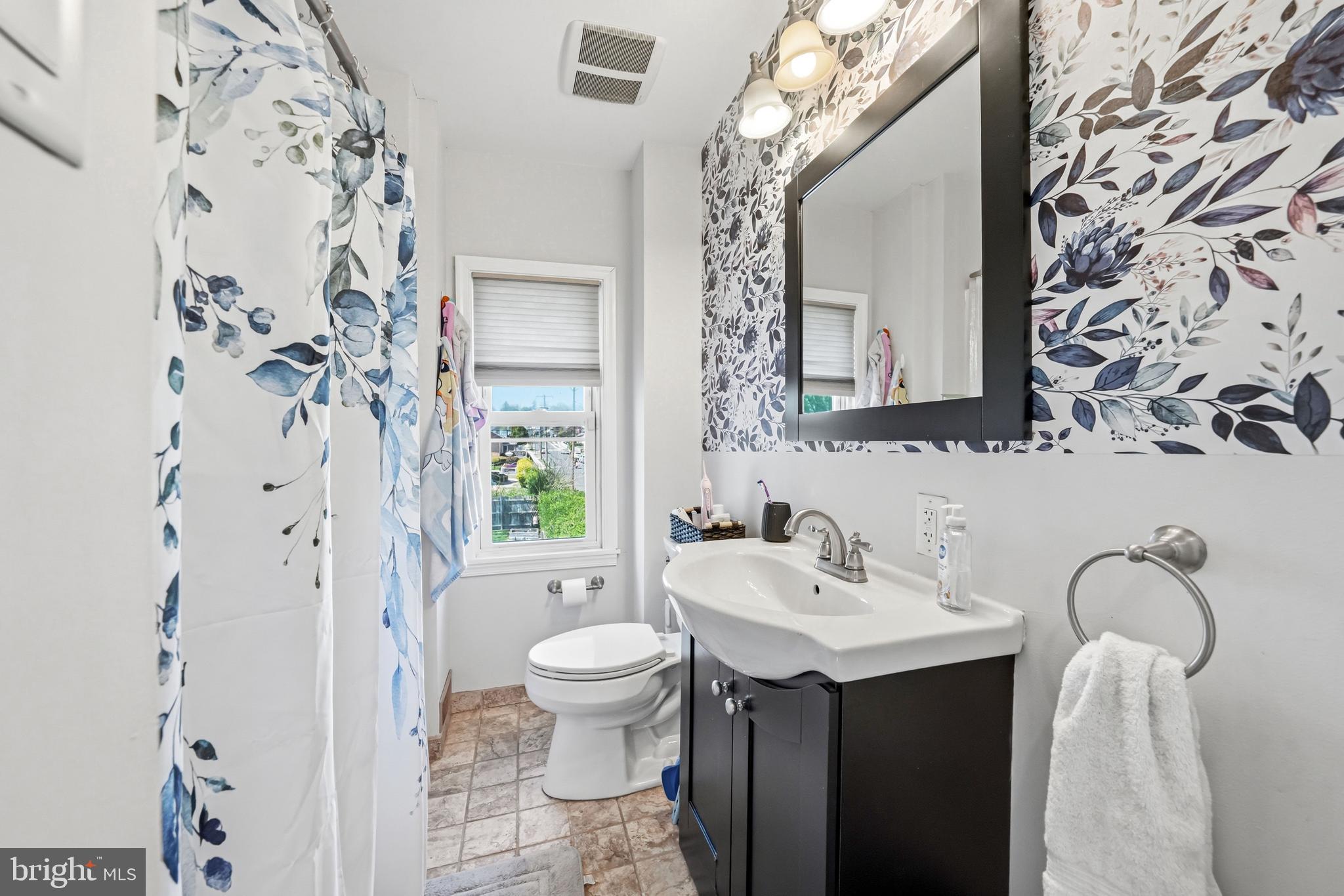 CRESTMONT - Residential