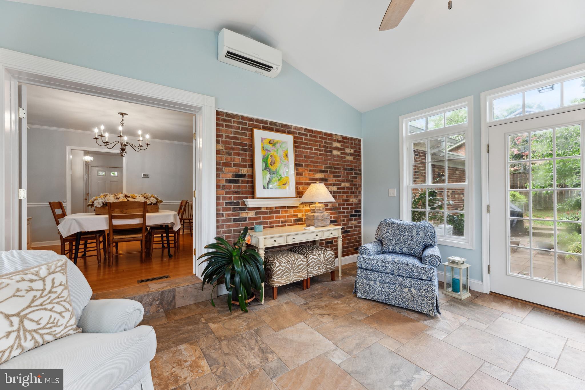 CLEARVIEW HEIGHTS - Residential