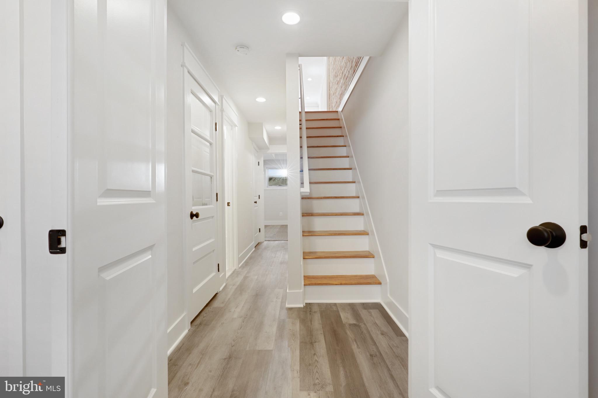 LOCUST POINT - Residential