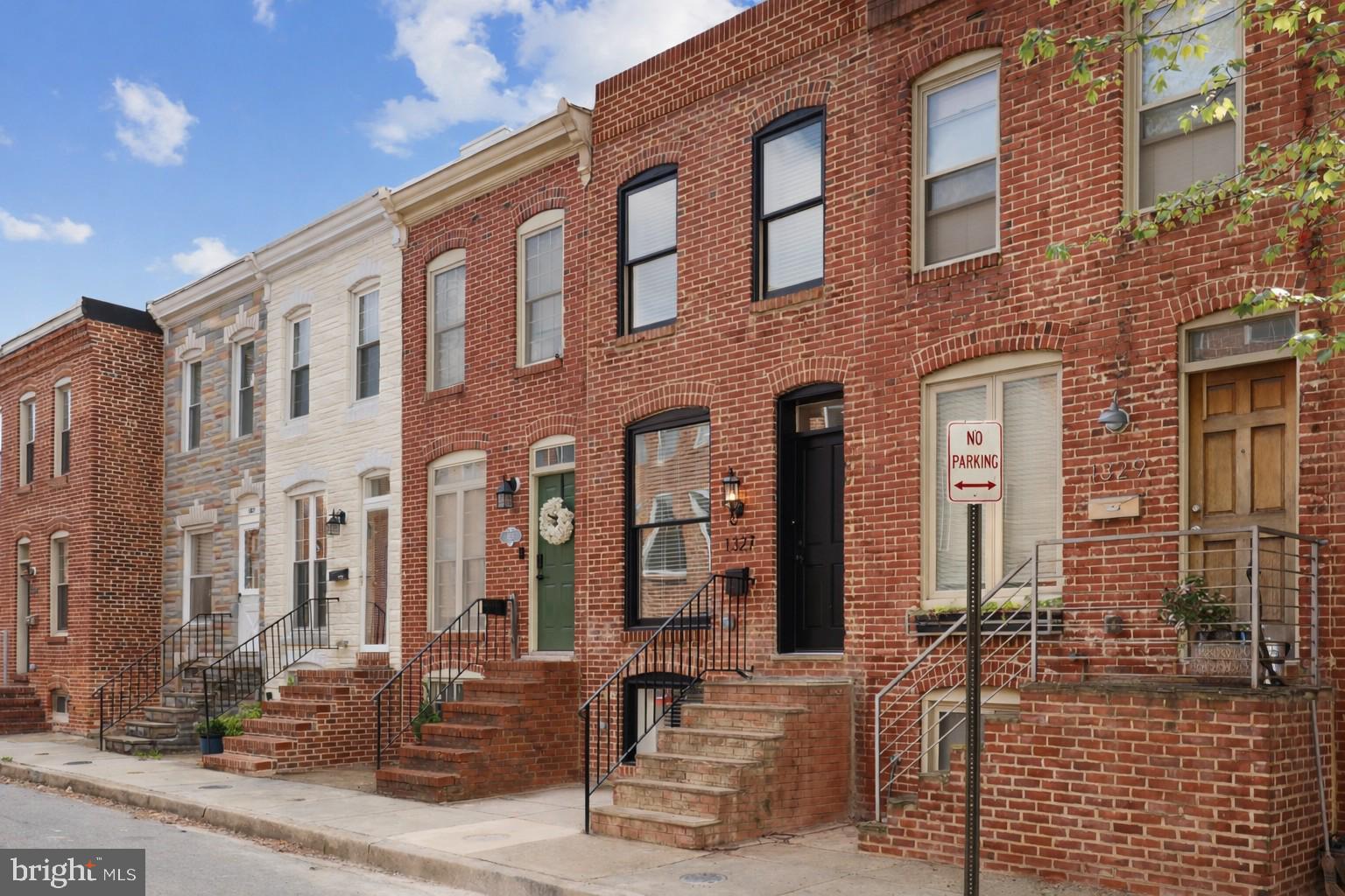 1327 RICHARDSON STREET