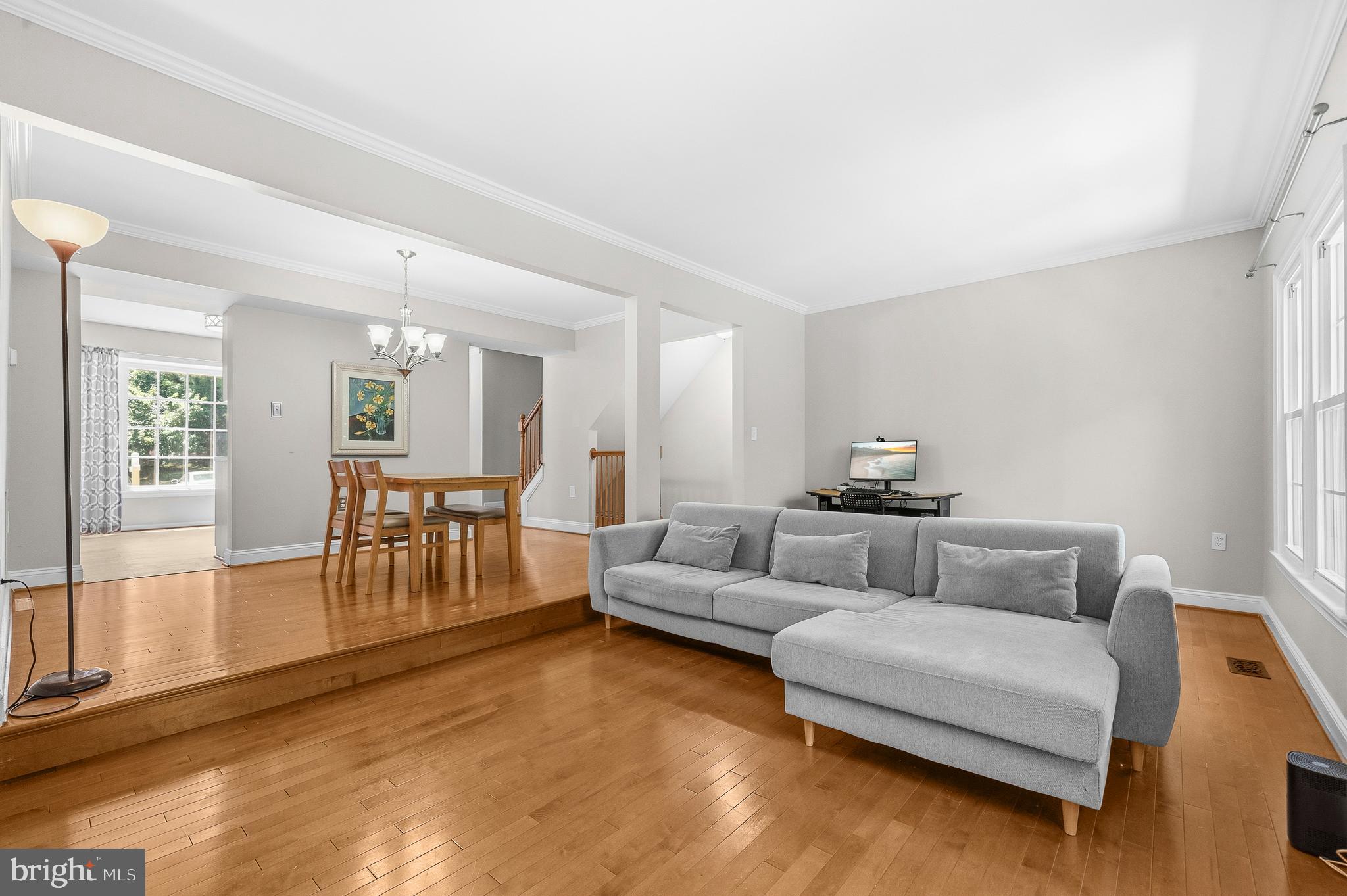 10256 EAGLE NEST COURT