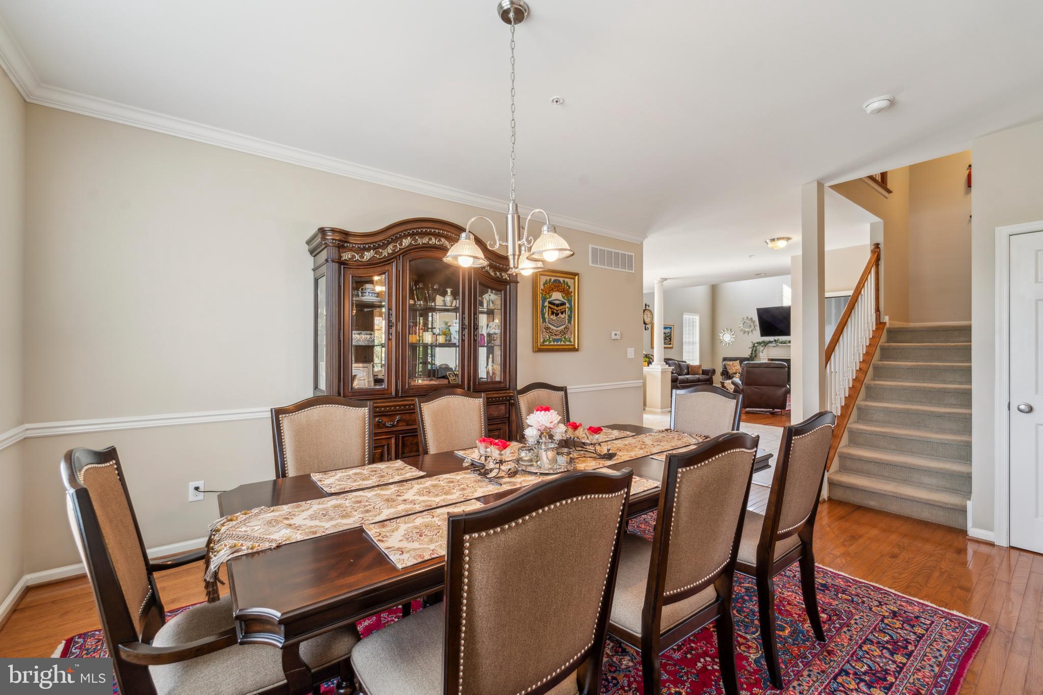 957 IVY LANE