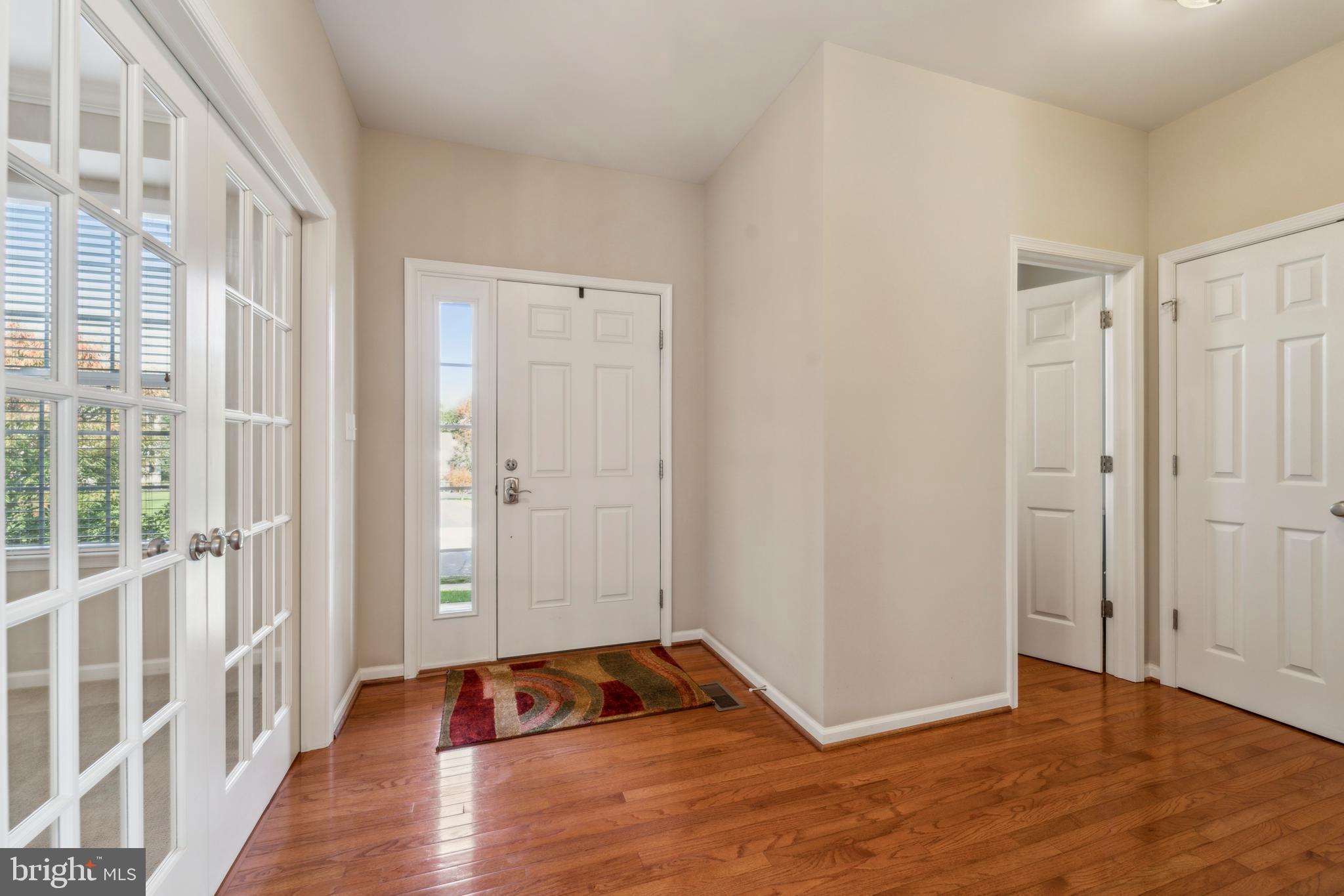 957 IVY LANE