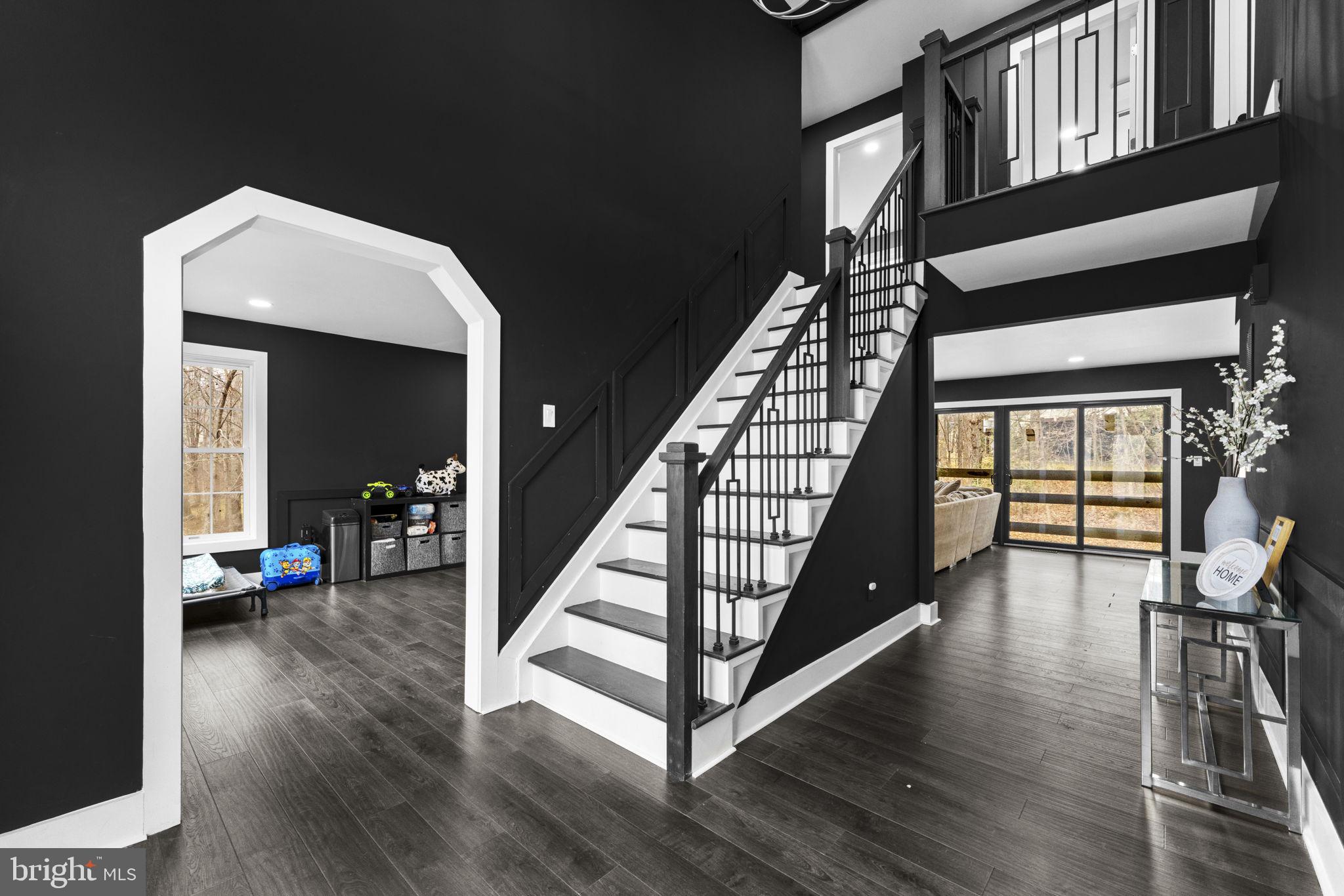 FOX DEN ESTATES - Residential