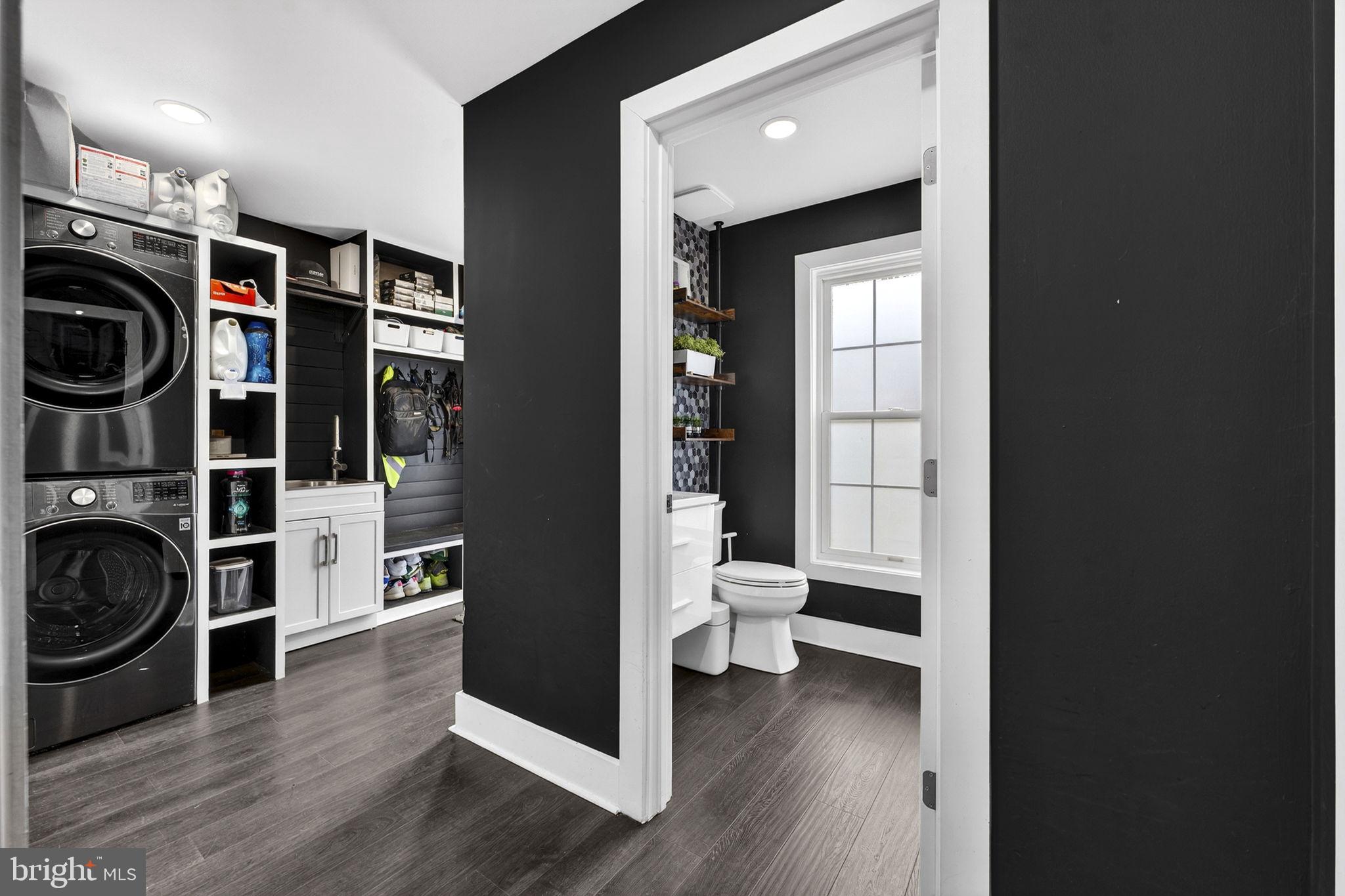 FOX DEN ESTATES - Residential