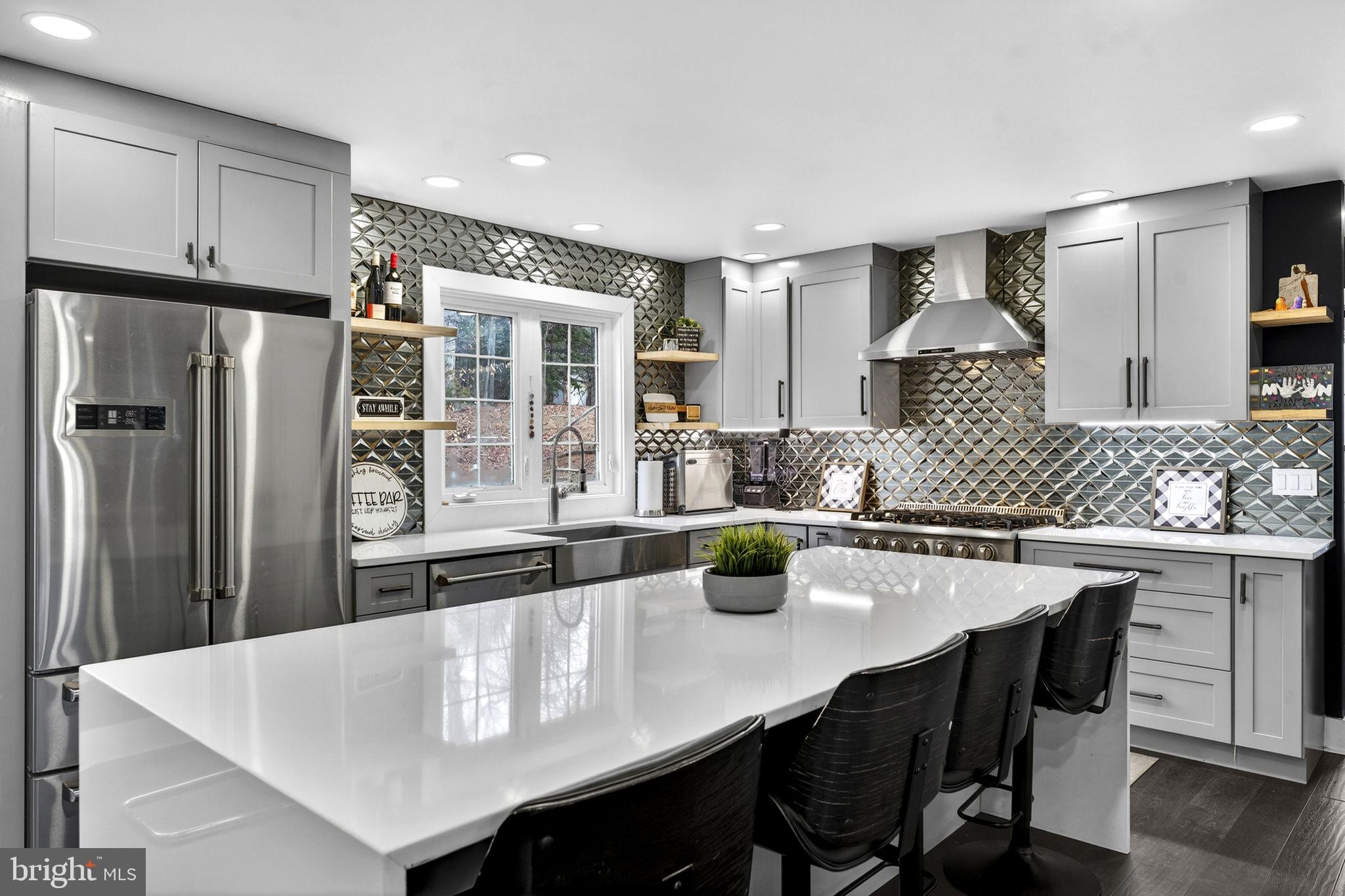 FOX DEN ESTATES - Residential