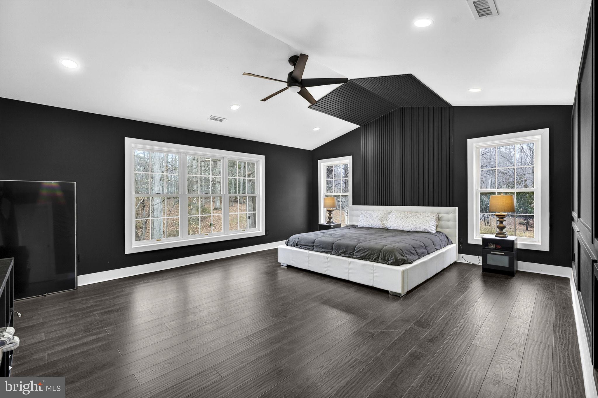 FOX DEN ESTATES - Residential