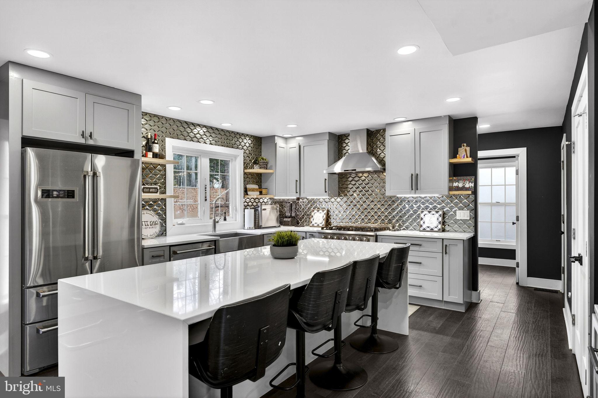 FOX DEN ESTATES - Residential