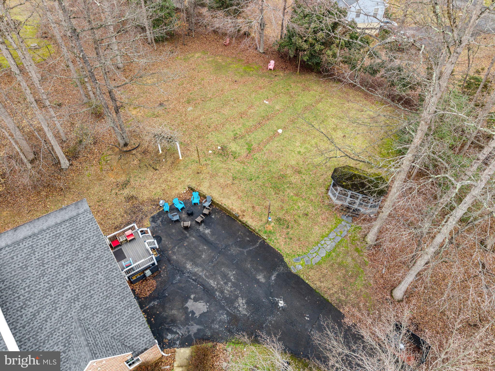 FOX DEN ESTATES - Residential