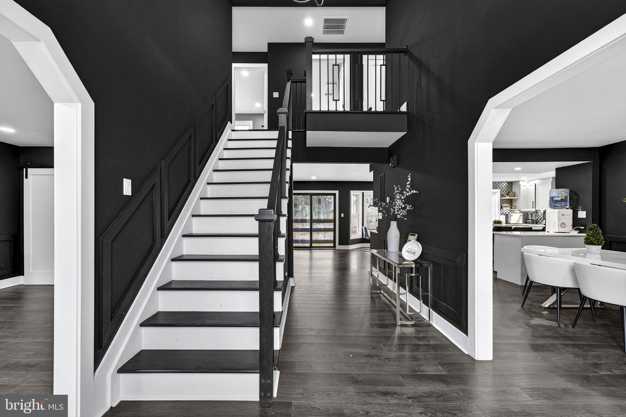 FOX DEN ESTATES - Residential