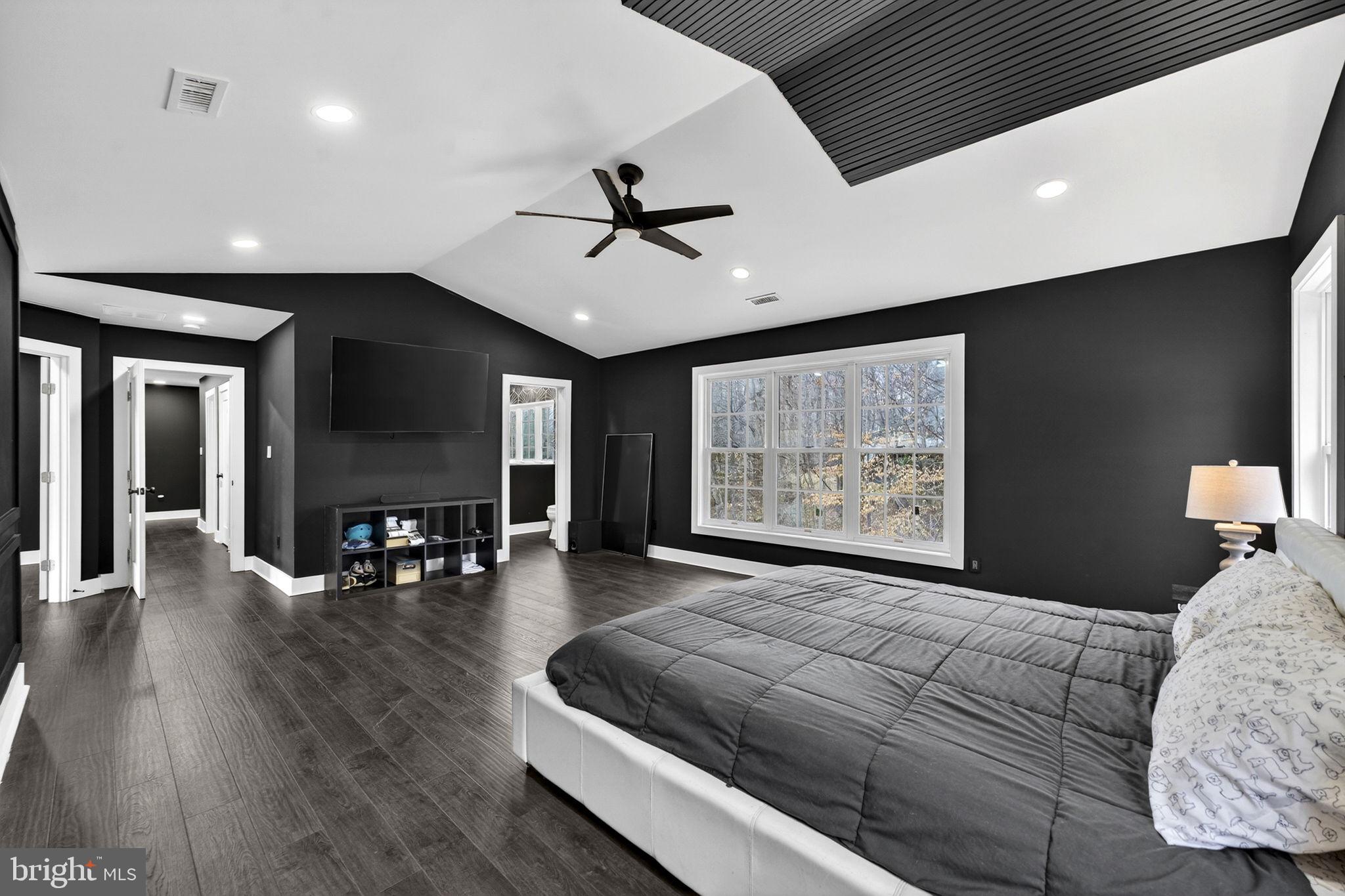 FOX DEN ESTATES - Residential