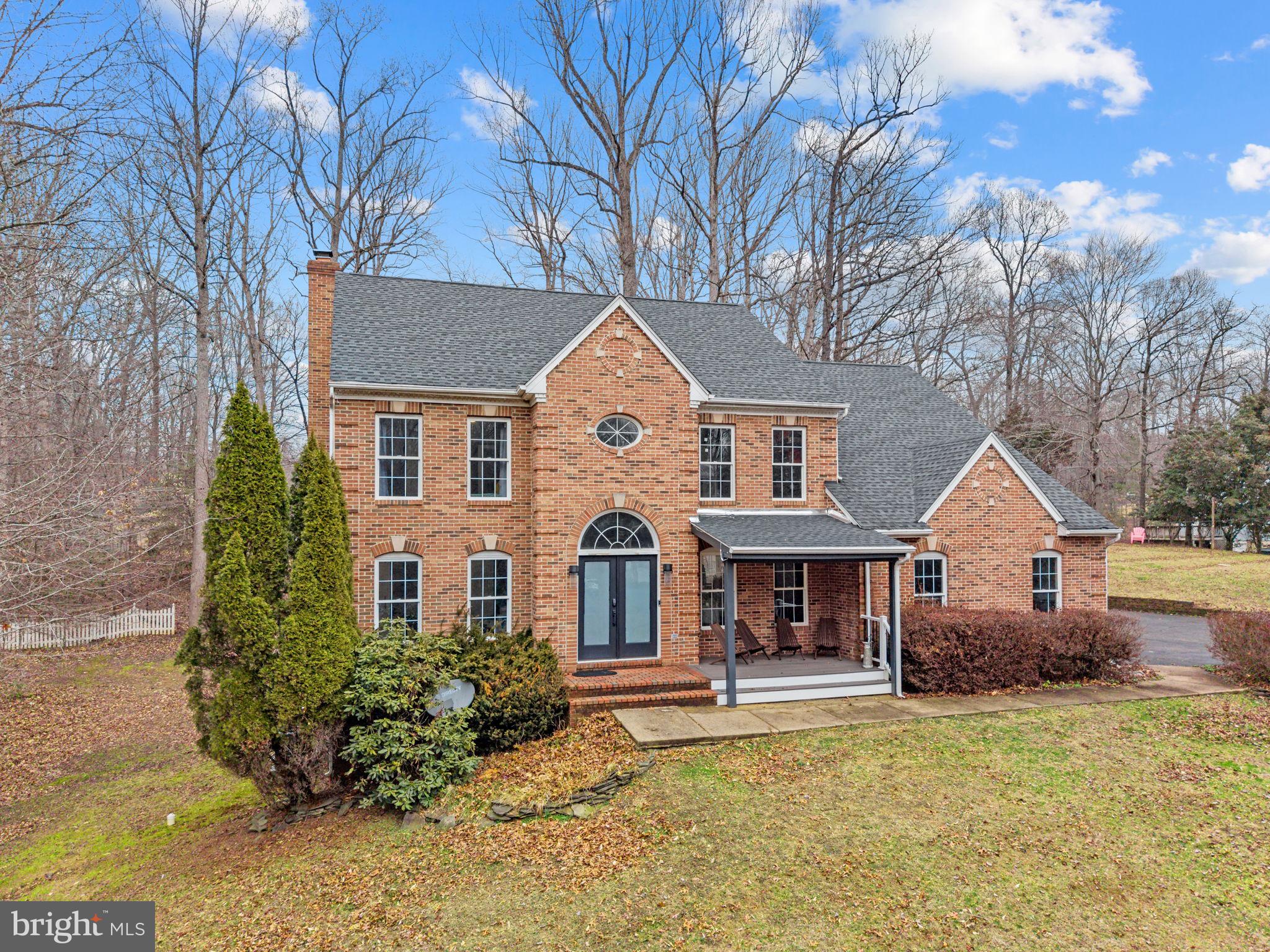 FOX DEN ESTATES - Residential