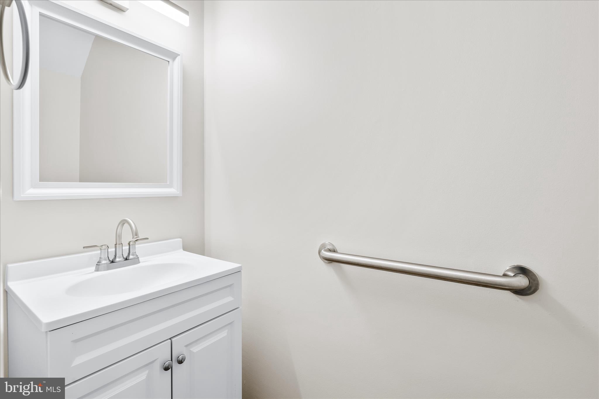 MOUNTAIN VILLAGE - Residential Lease