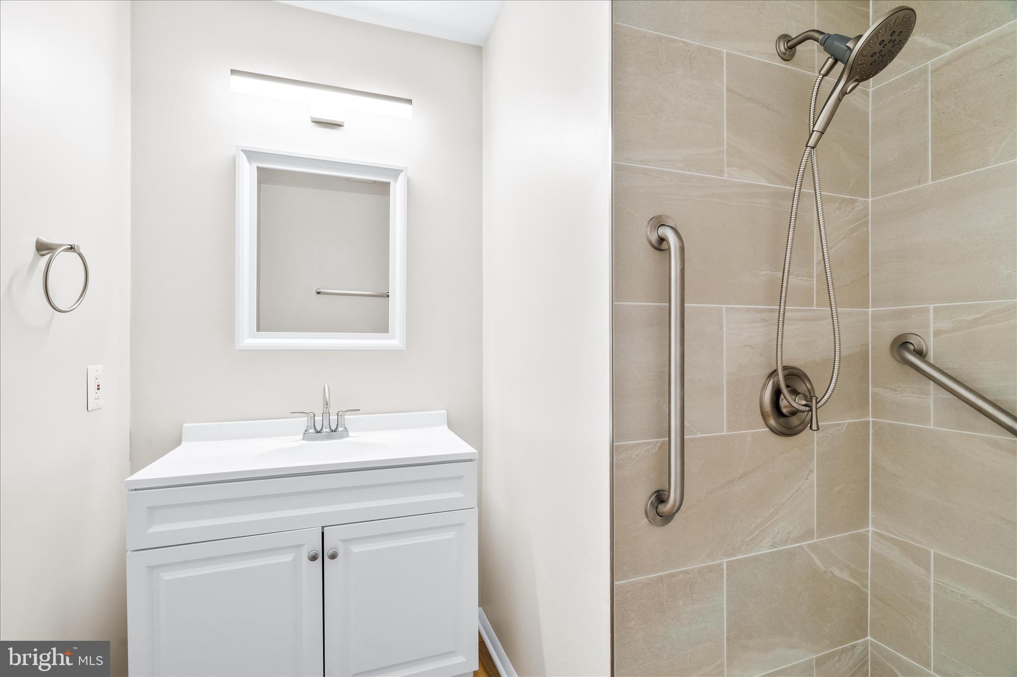 MOUNTAIN VILLAGE - Residential Lease