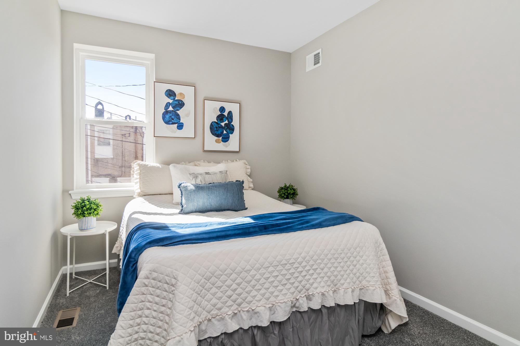 JOHNSTON SQUARE - Residential