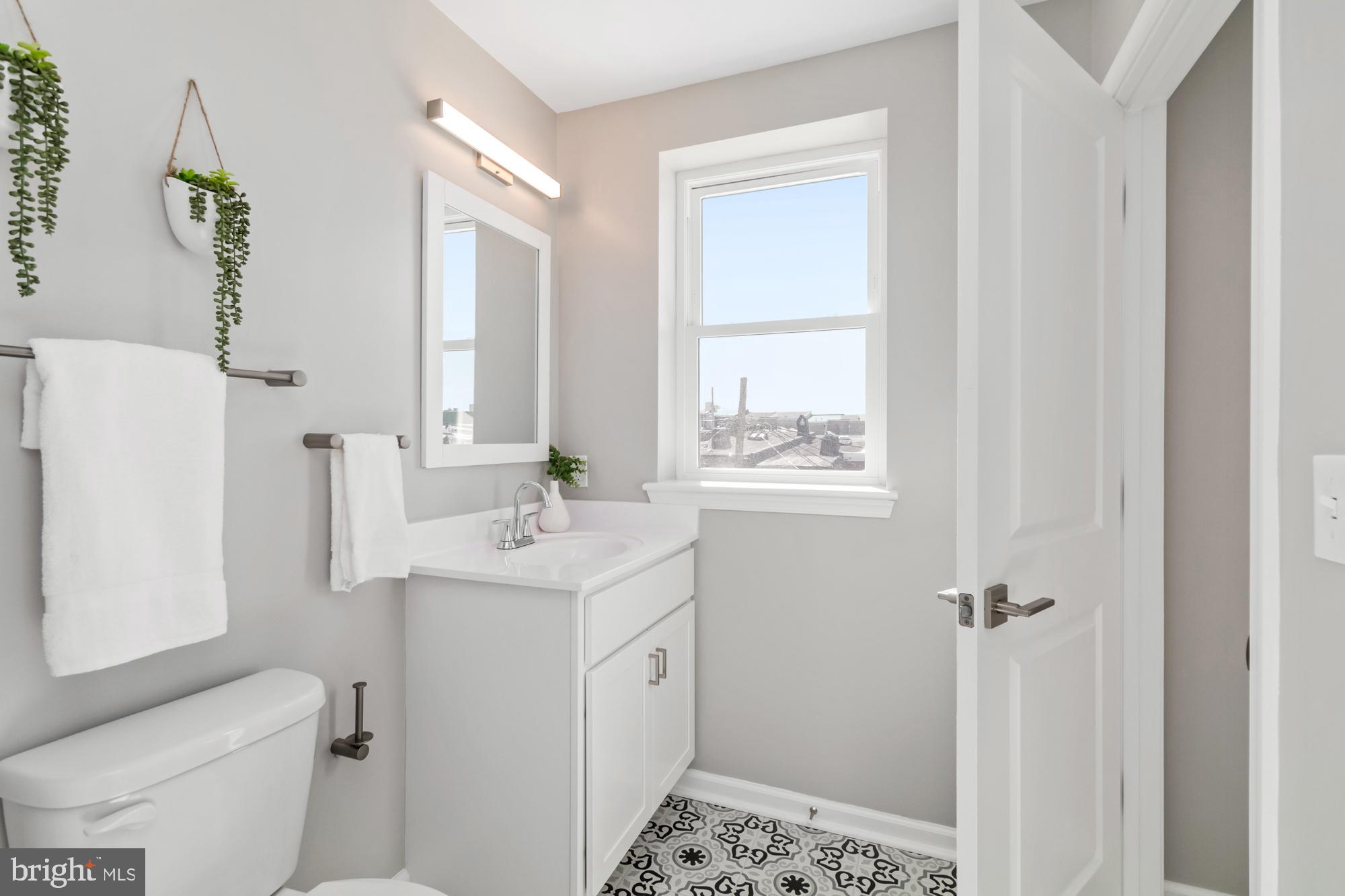 JOHNSTON SQUARE - Residential
