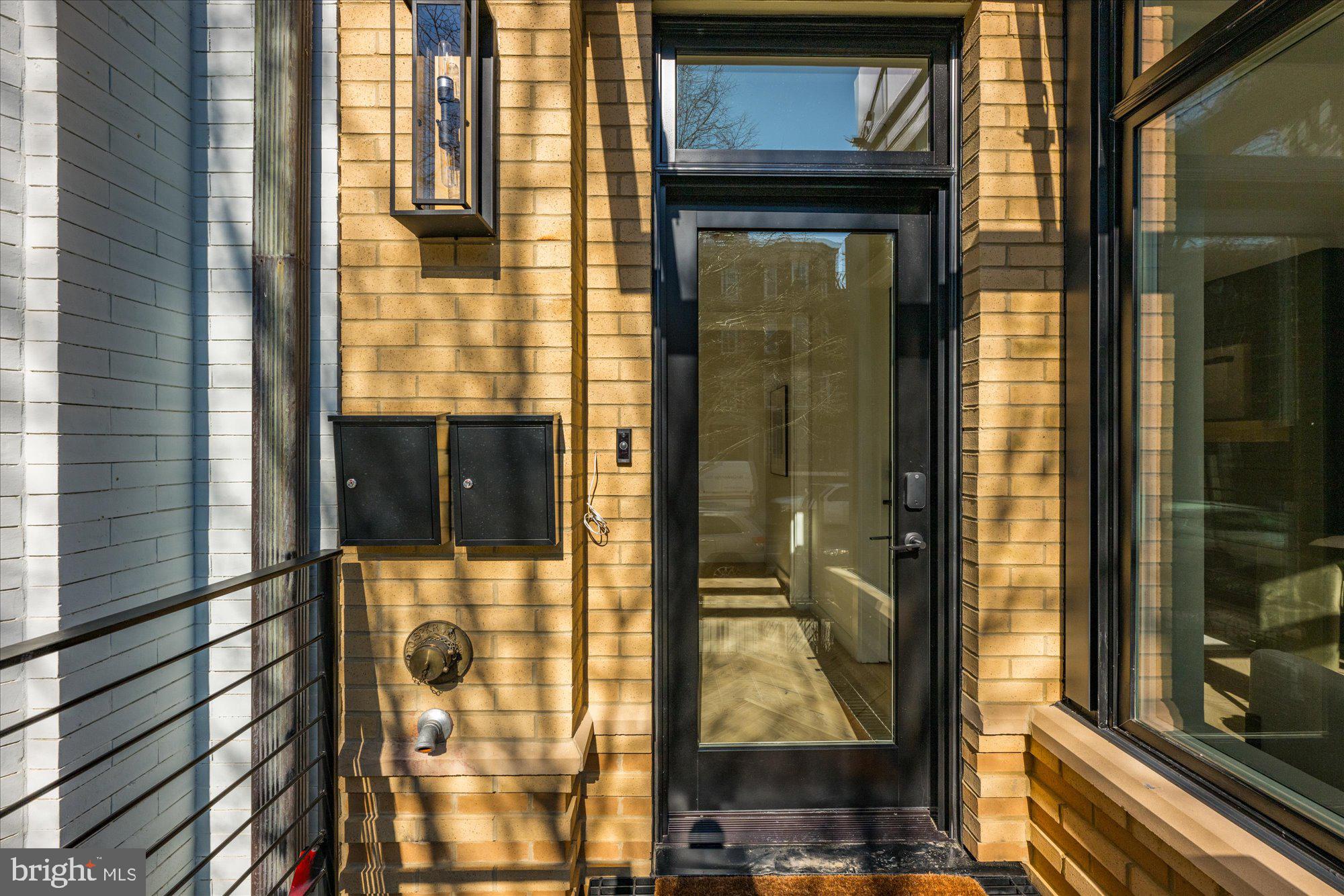 1319 R STREET NW 2100
