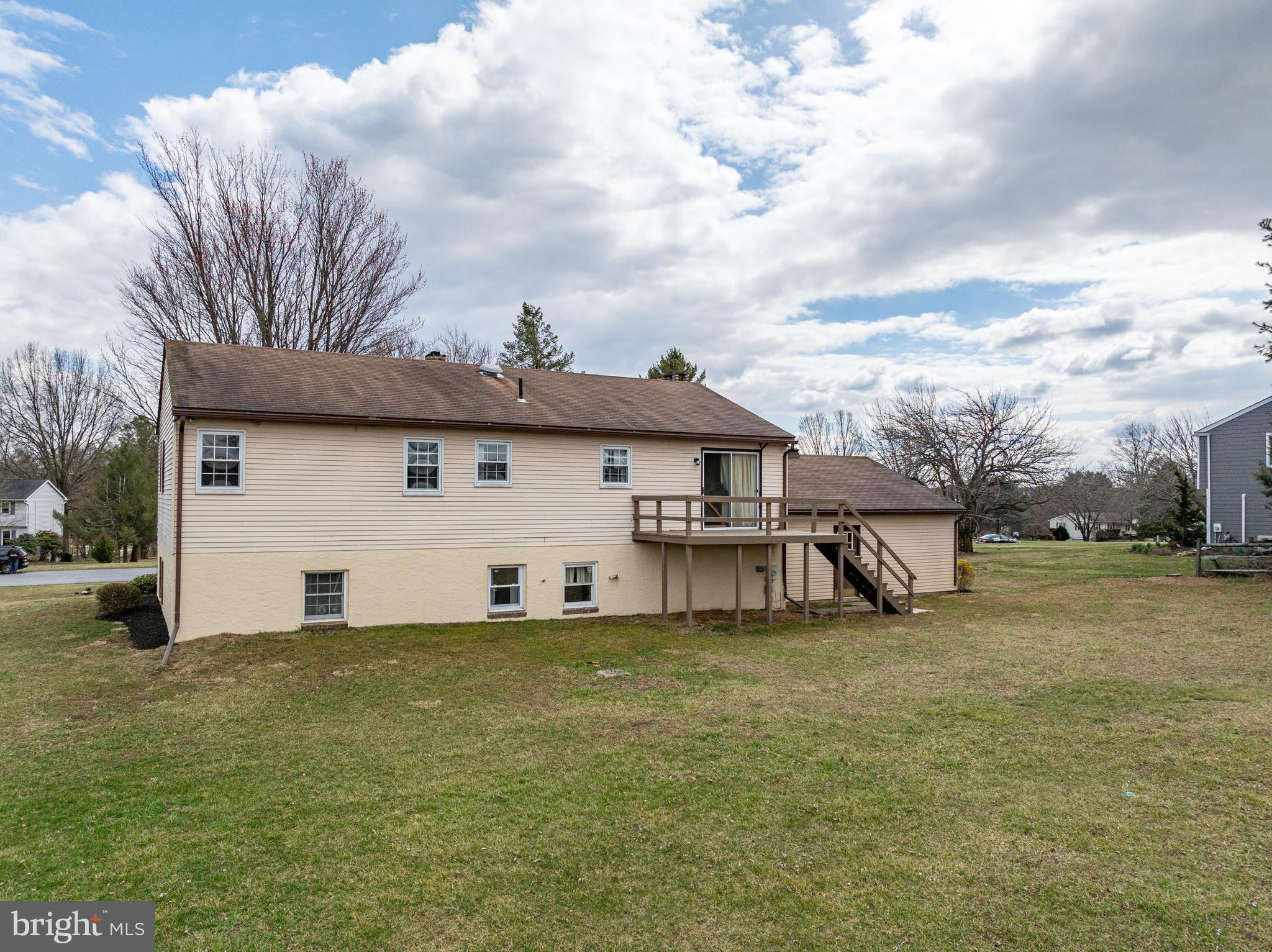 LAKEVIEW - Residential