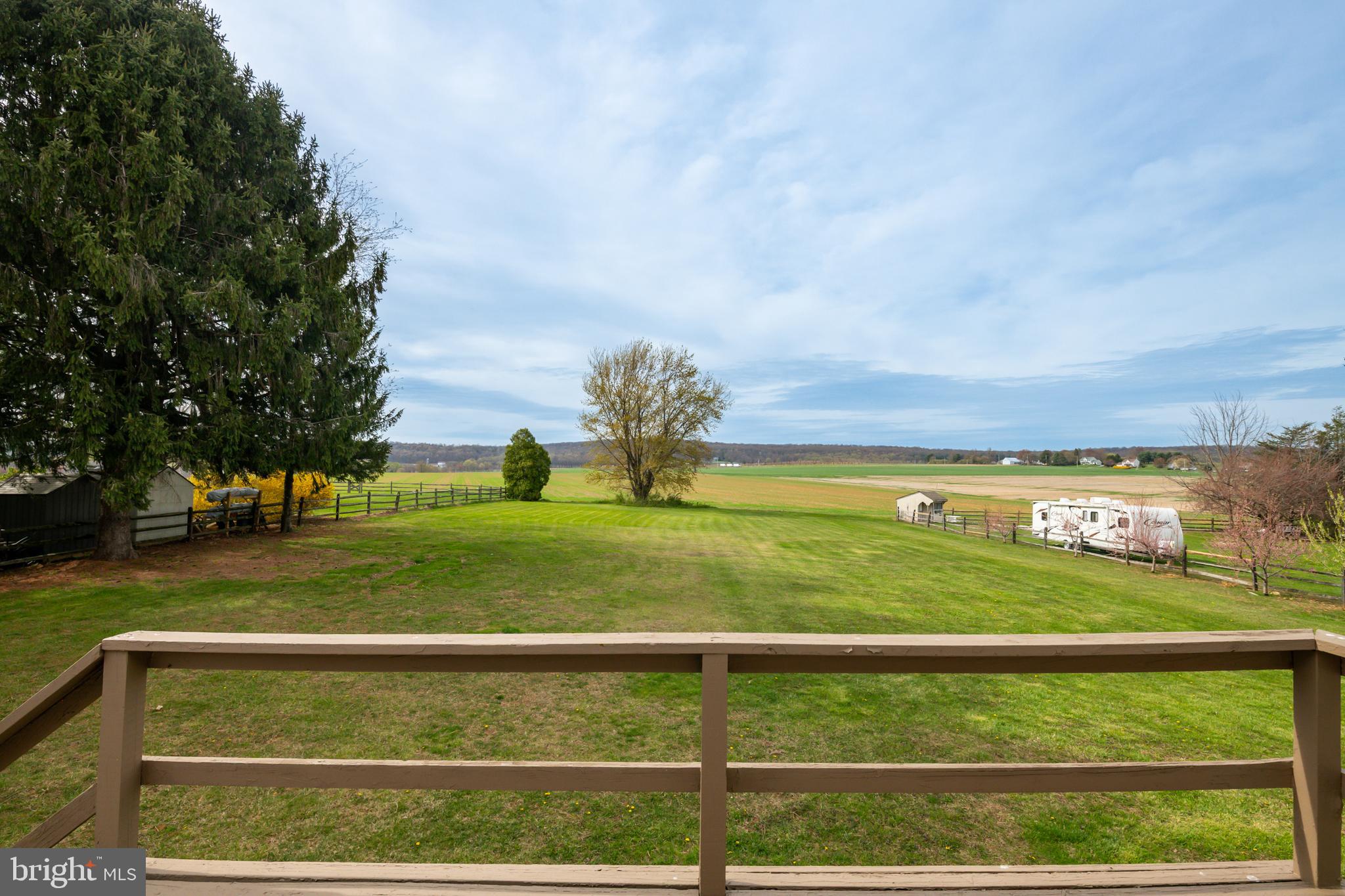 LAKEVIEW - Residential