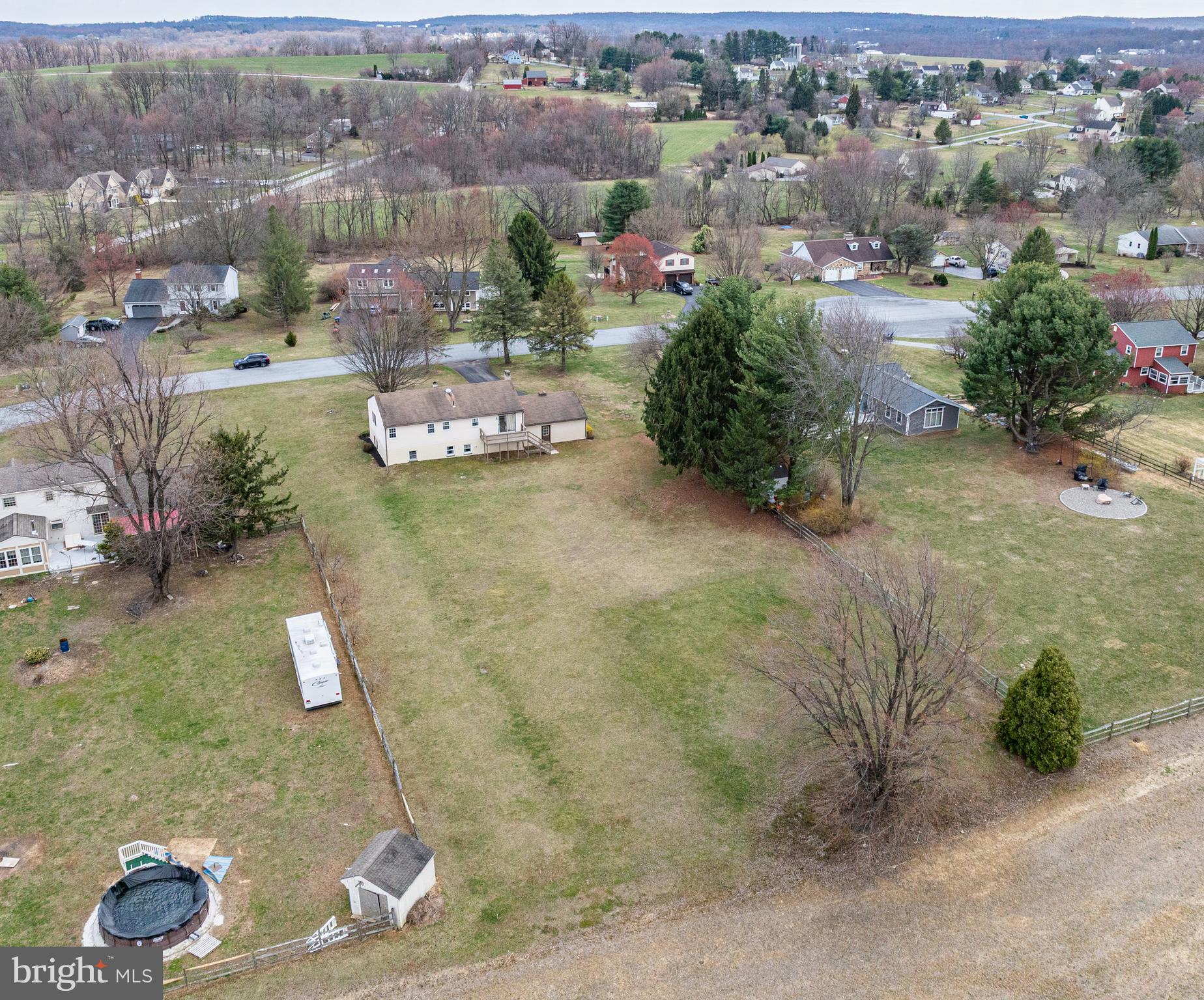 LAKEVIEW - Residential