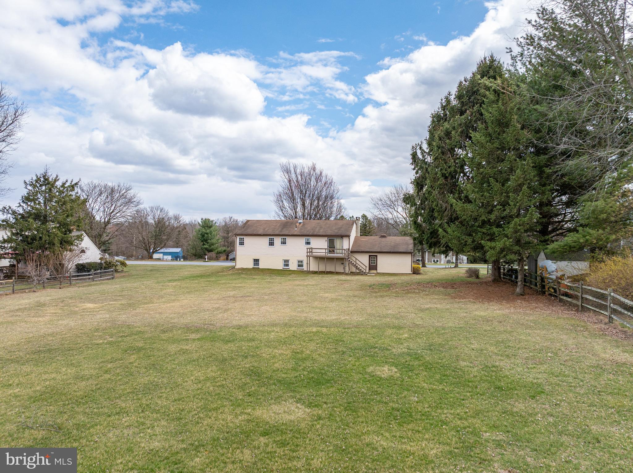 LAKEVIEW - Residential